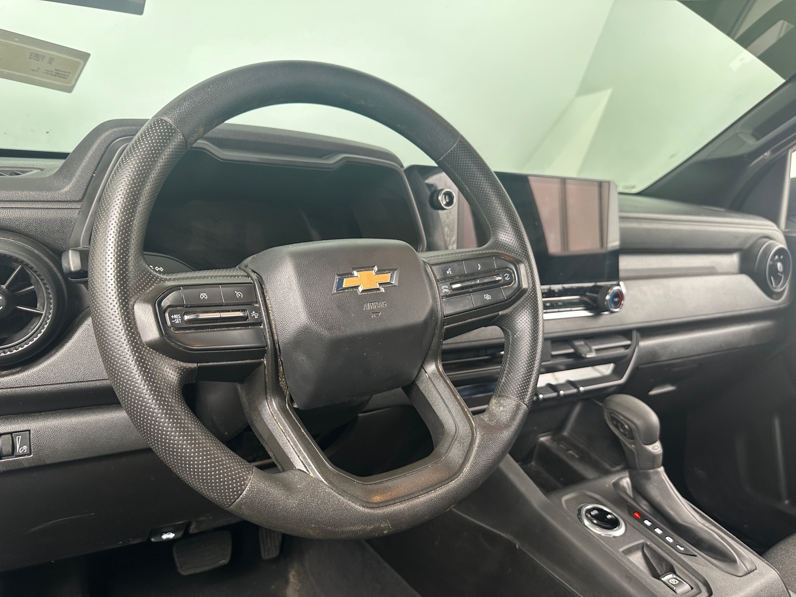 Thumbnail: 2023 Chevrolet Colorado - 5