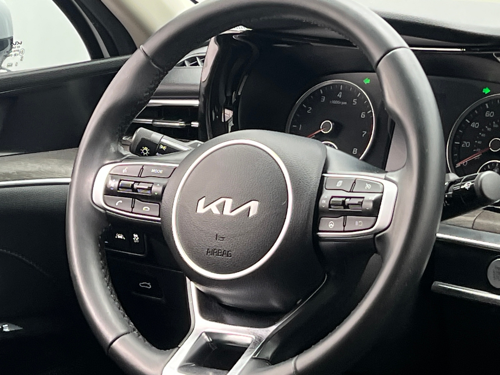 Thumbnail: 2023 Kia K5 - 4