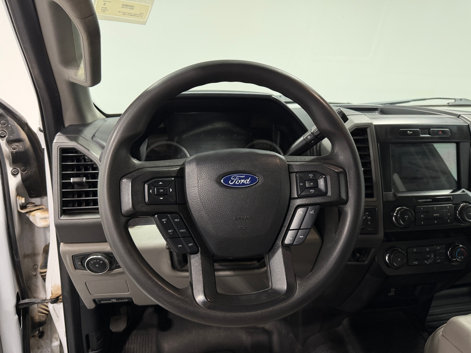 Thumbnail: 2021 Ford Econoline - 5