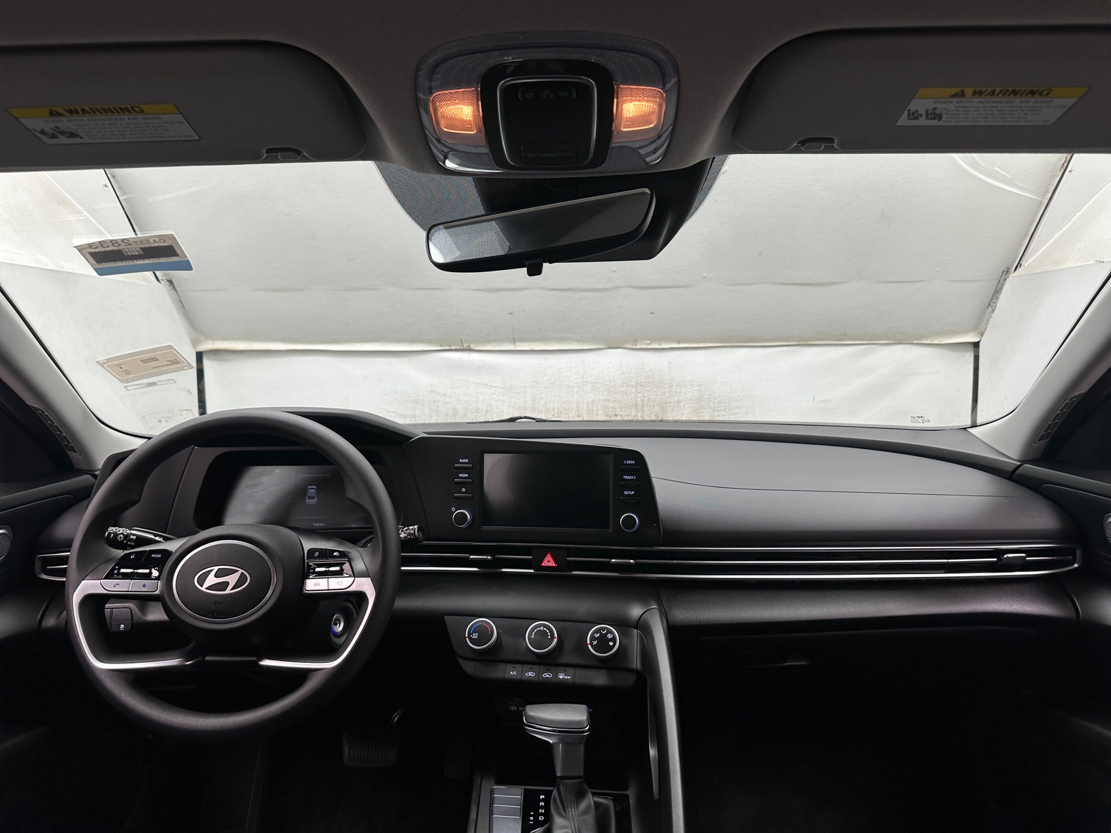 Thumbnail: 2024 Hyundai Elantra - 3
