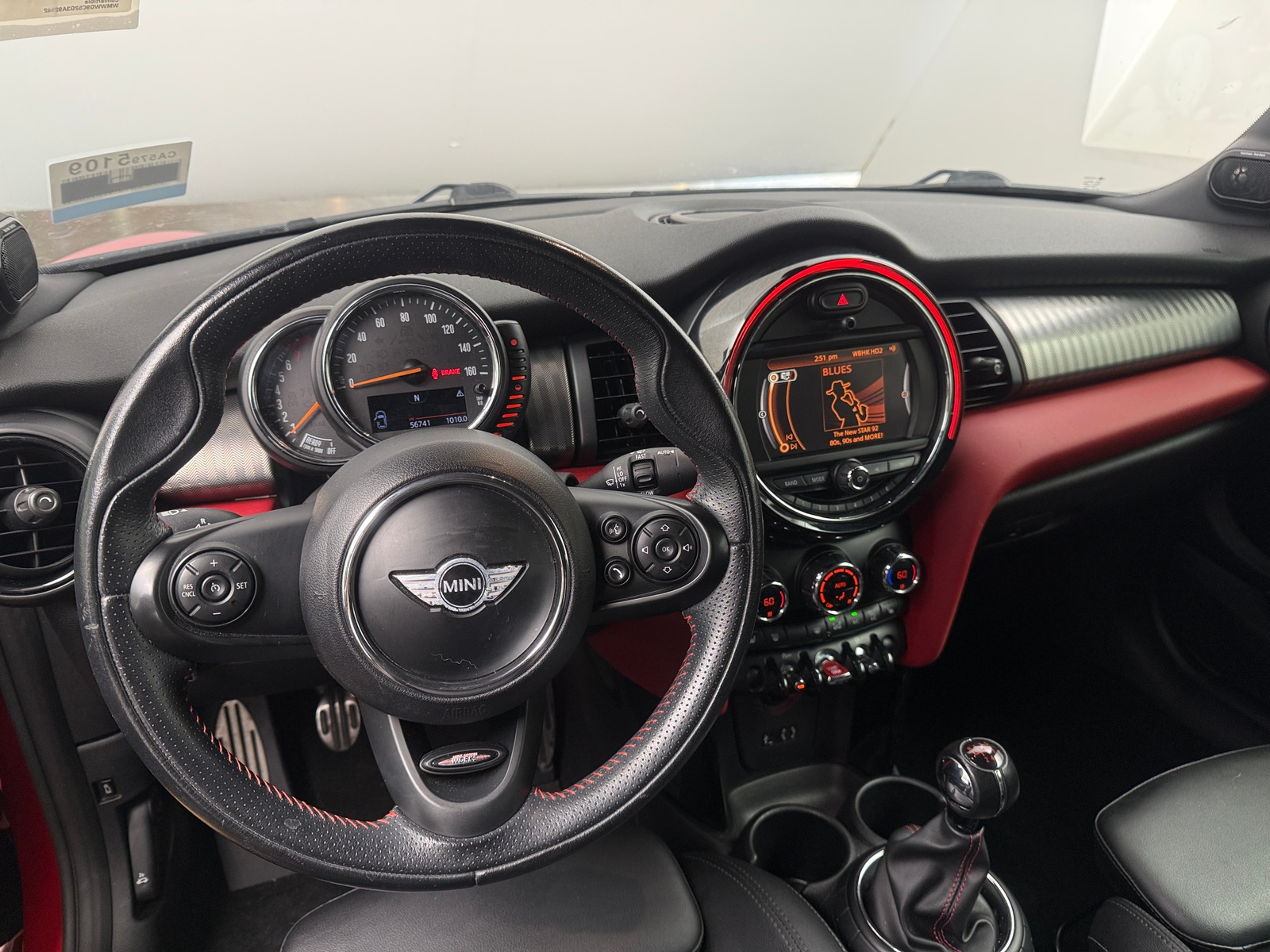 Thumbnail: 2016 MINI Cooper Convertible - 3