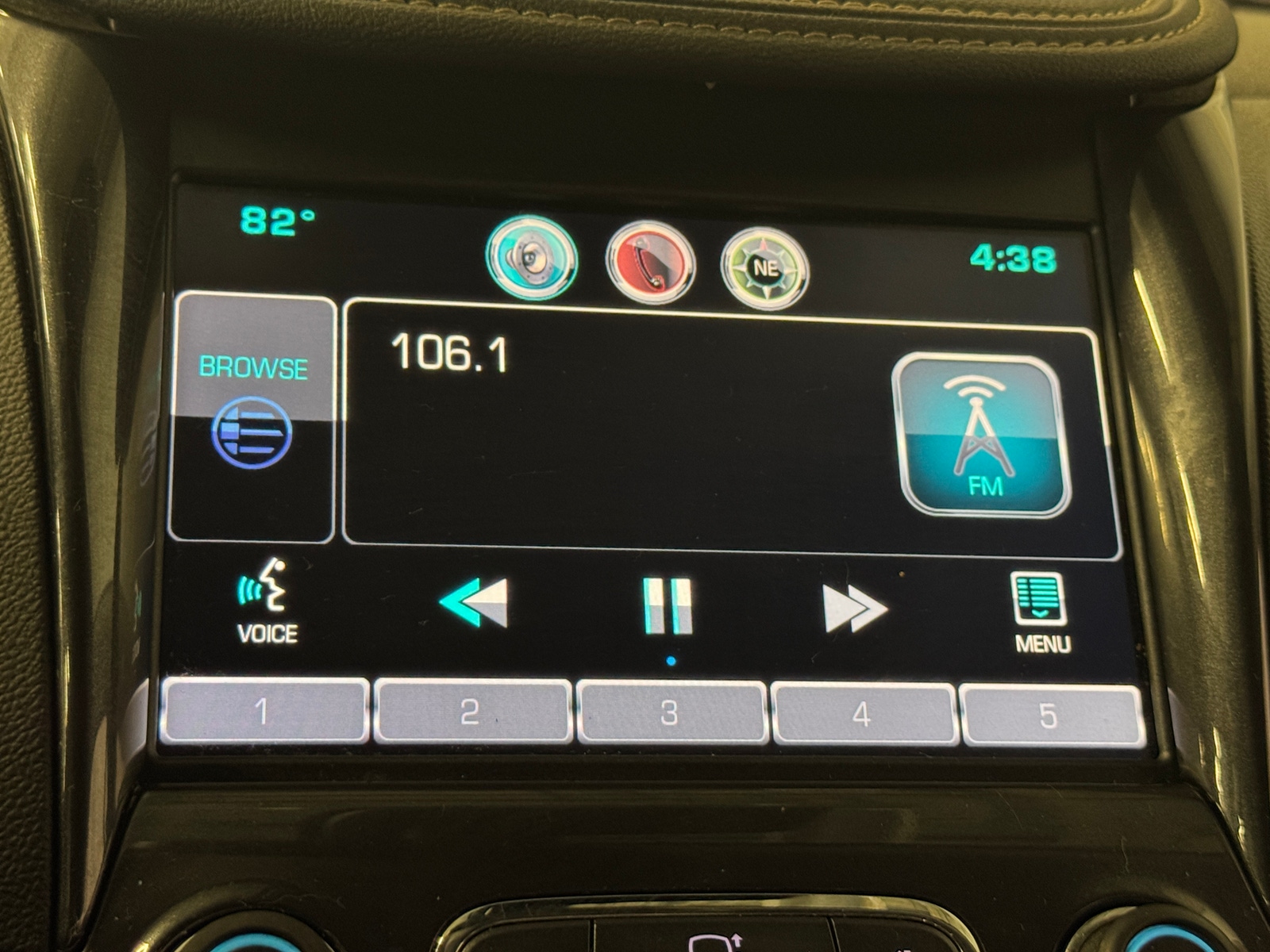 Thumbnail: 2015 Chevrolet Impala - 3