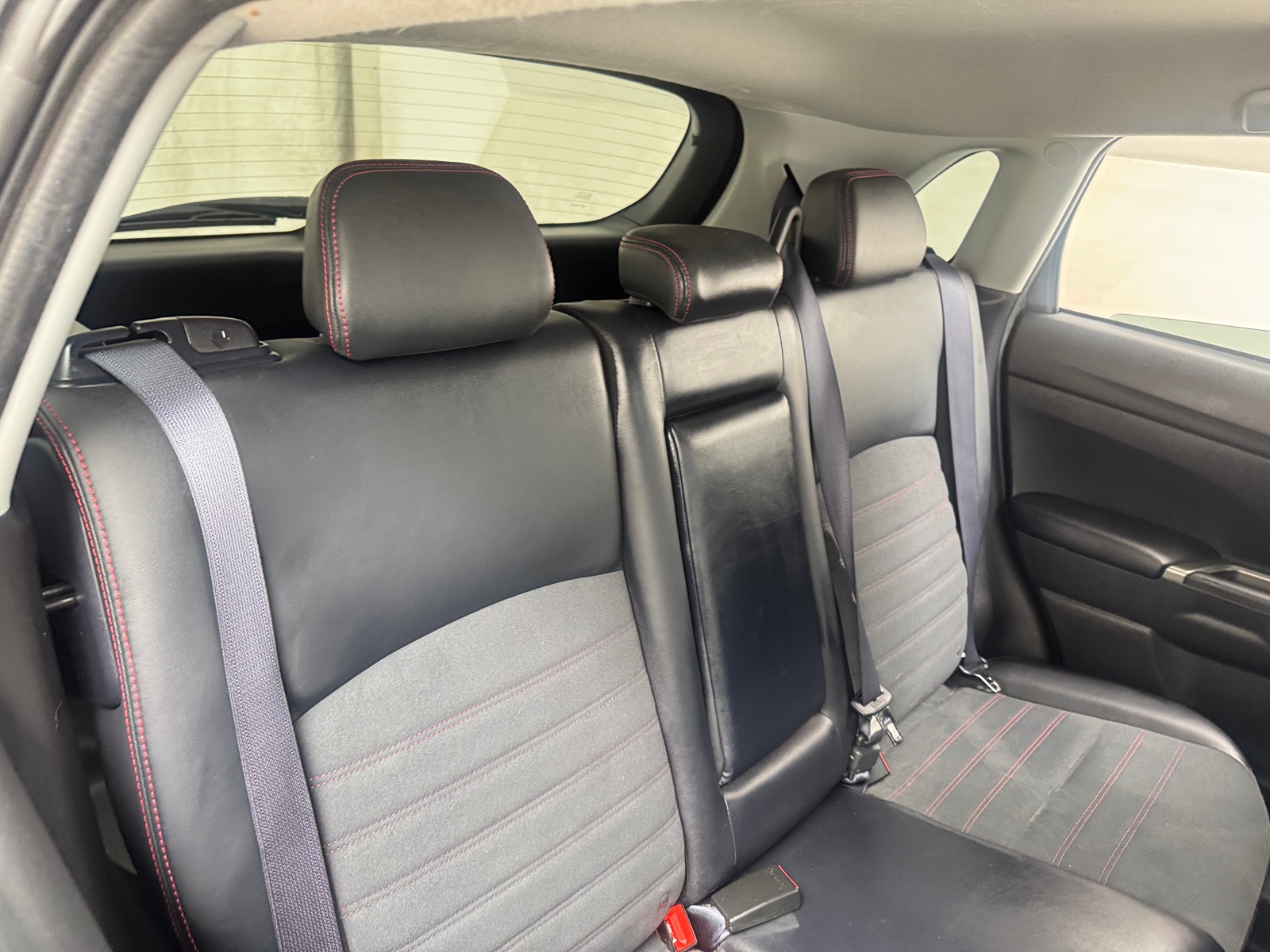 Thumbnail: 2024 Mitsubishi Outlander Sport - 5