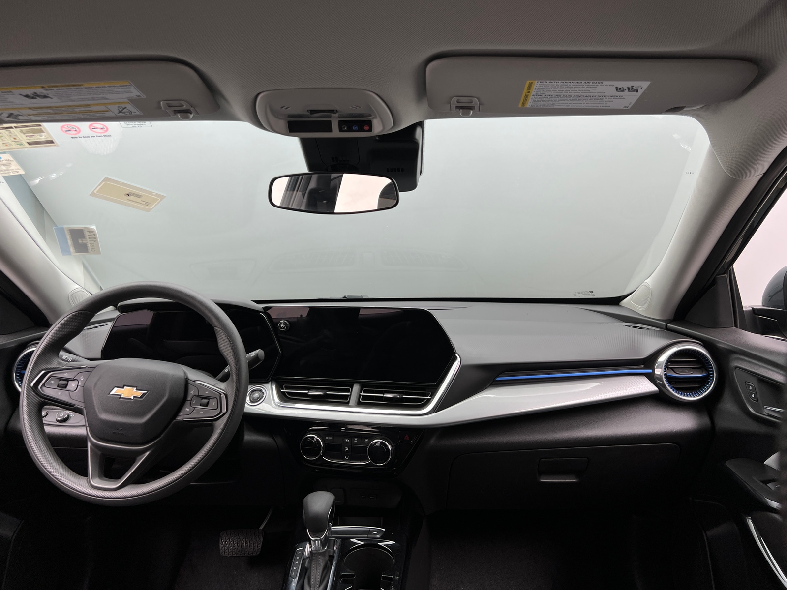 Thumbnail: 2025 Chevrolet Trax - 2