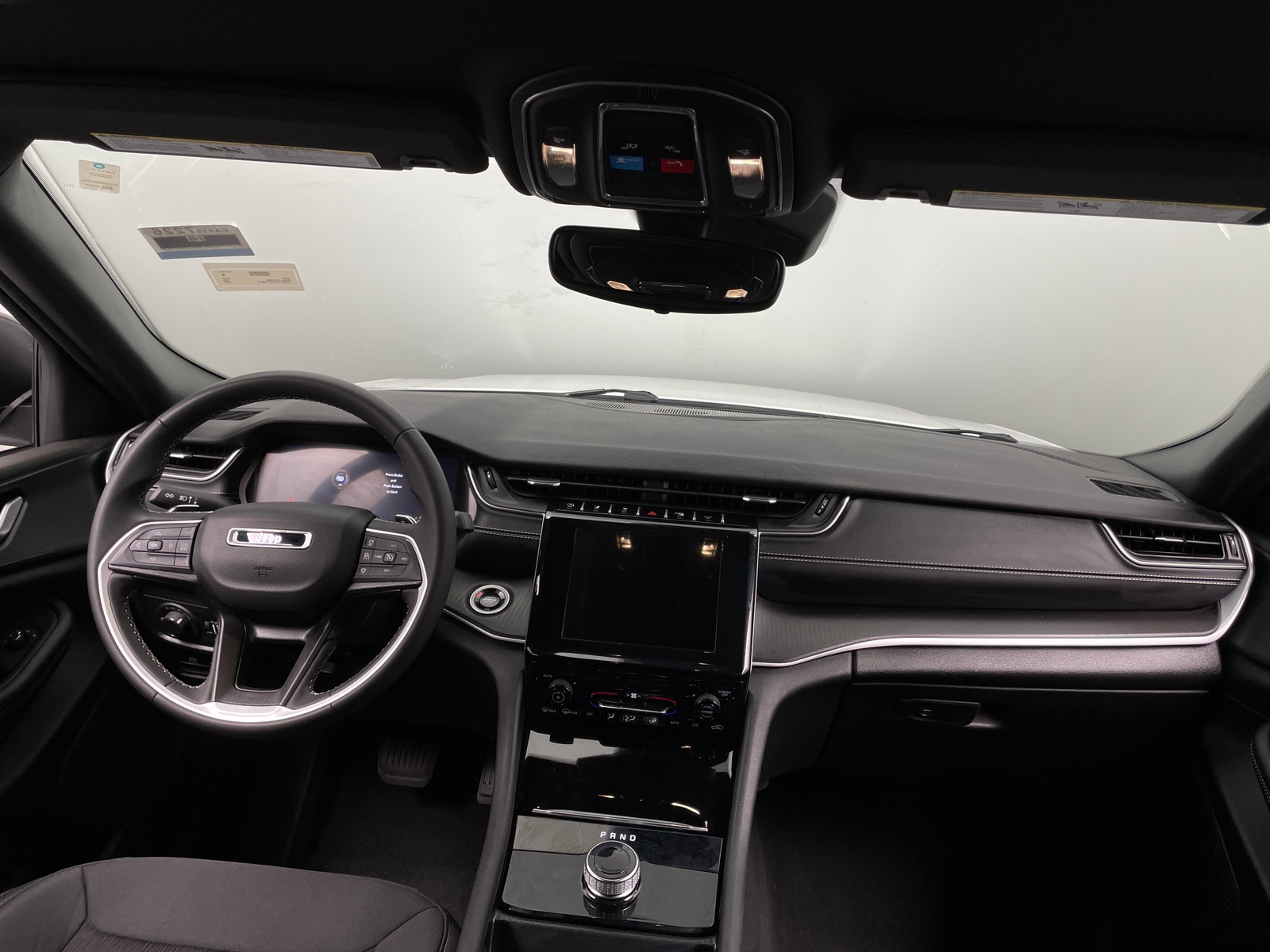 Thumbnail: 2024 Jeep Grand Cherokee - 3