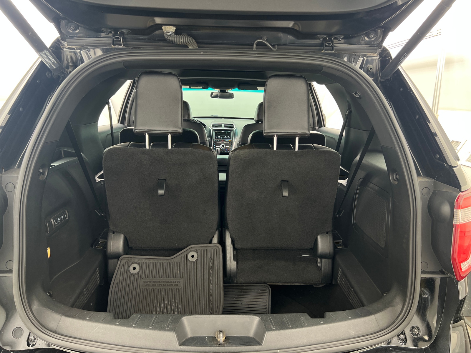 Thumbnail: 2016 Ford Explorer - 6