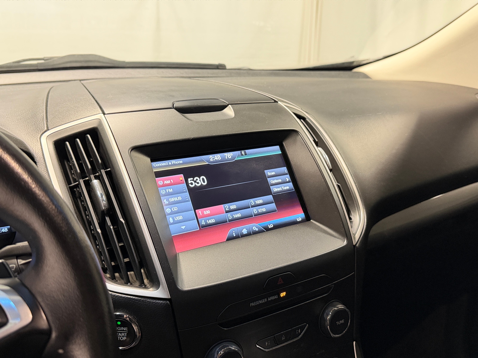 Thumbnail: 2015 Ford Edge - 3