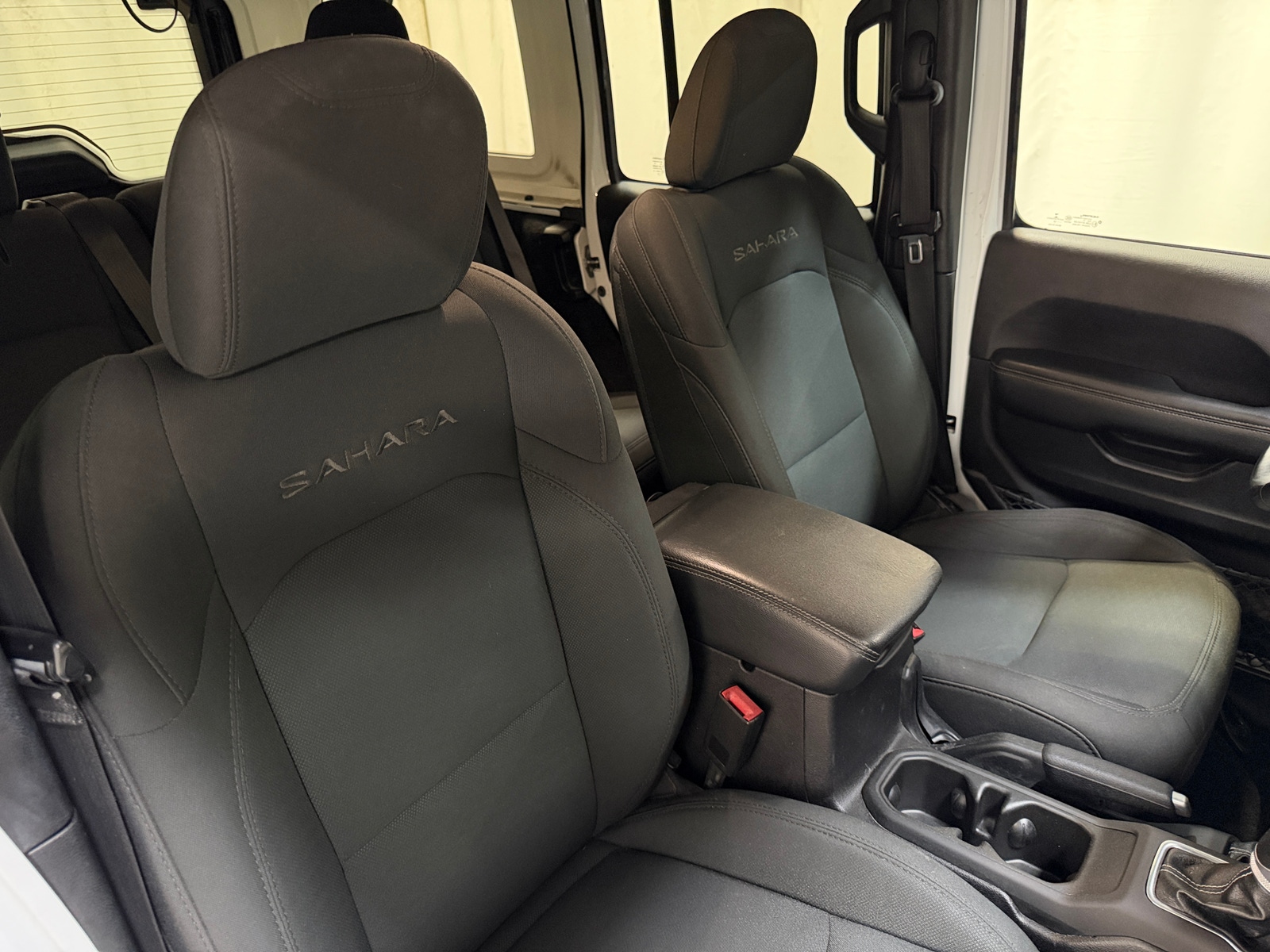 Thumbnail: 2019 Jeep Wrangler - 2