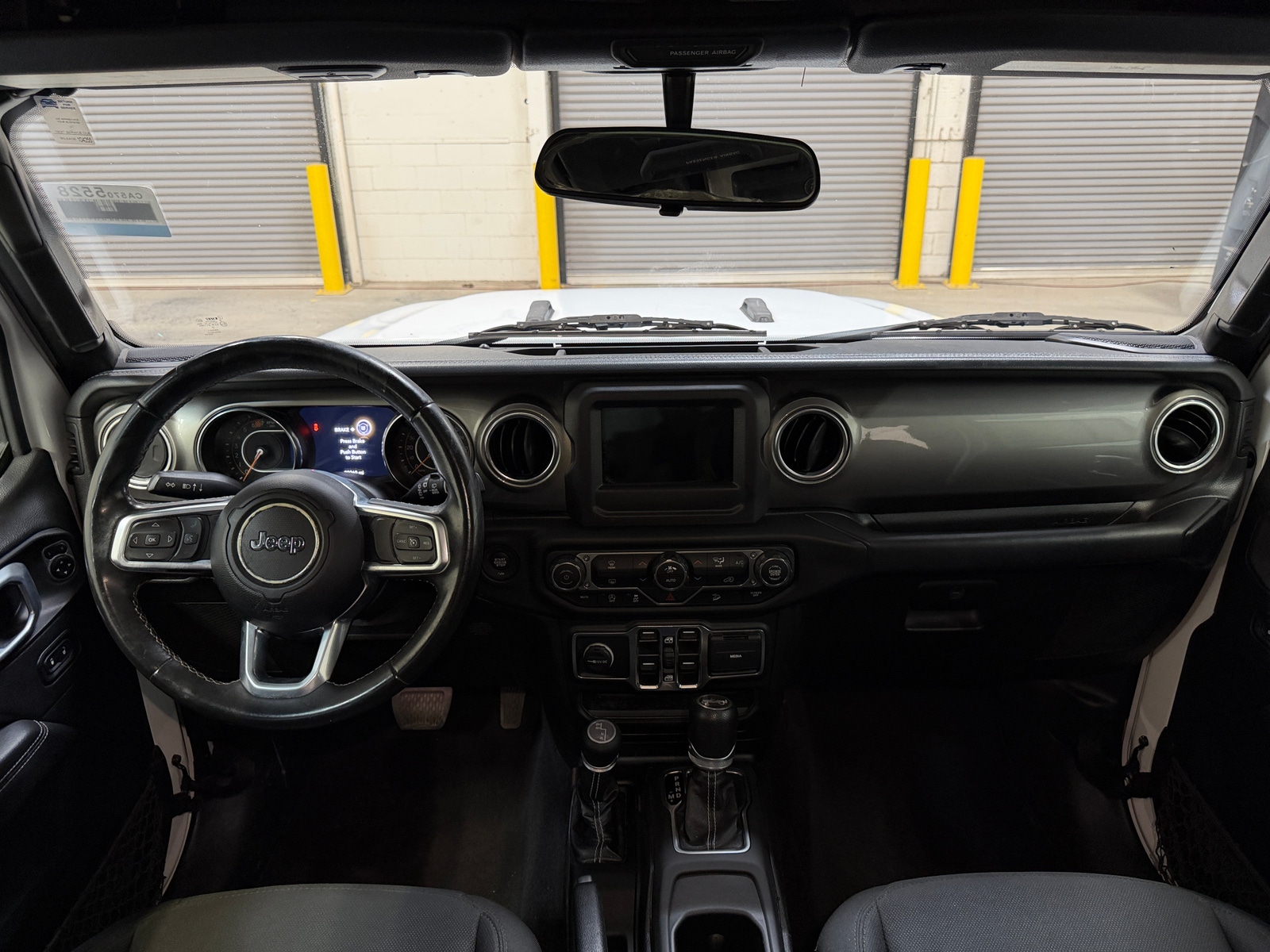 Thumbnail: 2019 Jeep Wrangler - 3