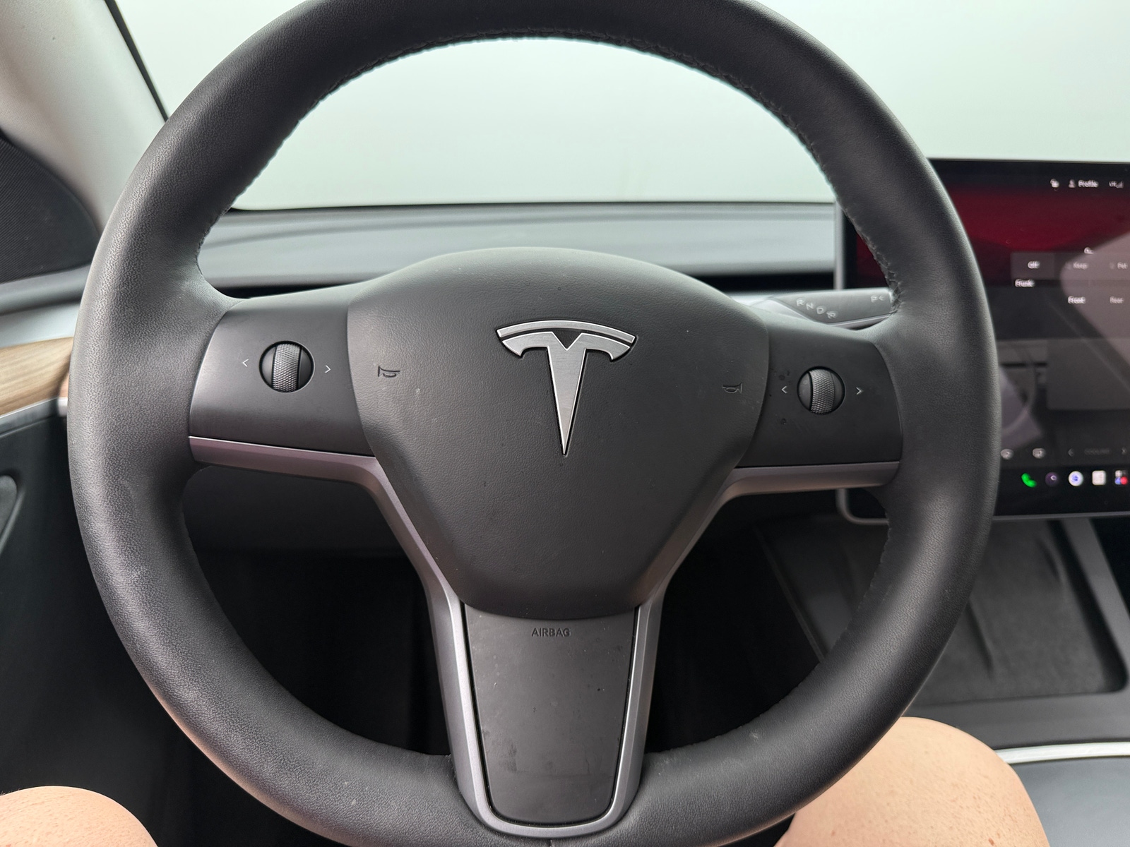 Thumbnail: 2025 Tesla Model Y - 4