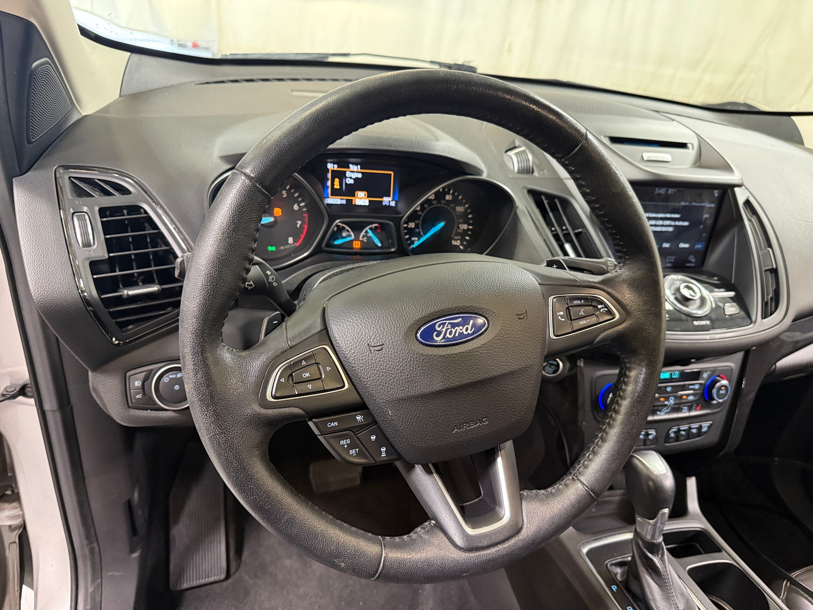 Thumbnail: 2017 Ford Escape - 4