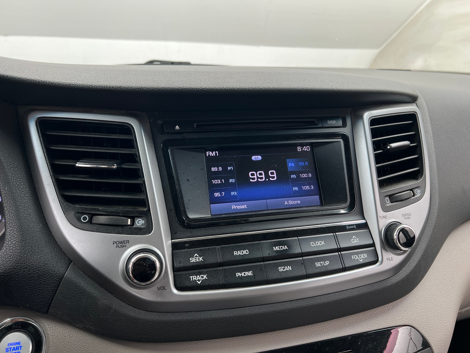 Thumbnail: 2017 Hyundai Tucson - 4