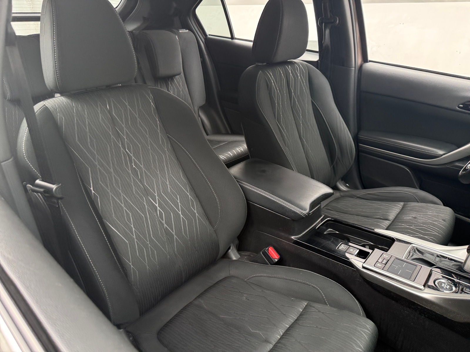 Thumbnail: 2020 Mitsubishi Eclipse Cross - 2