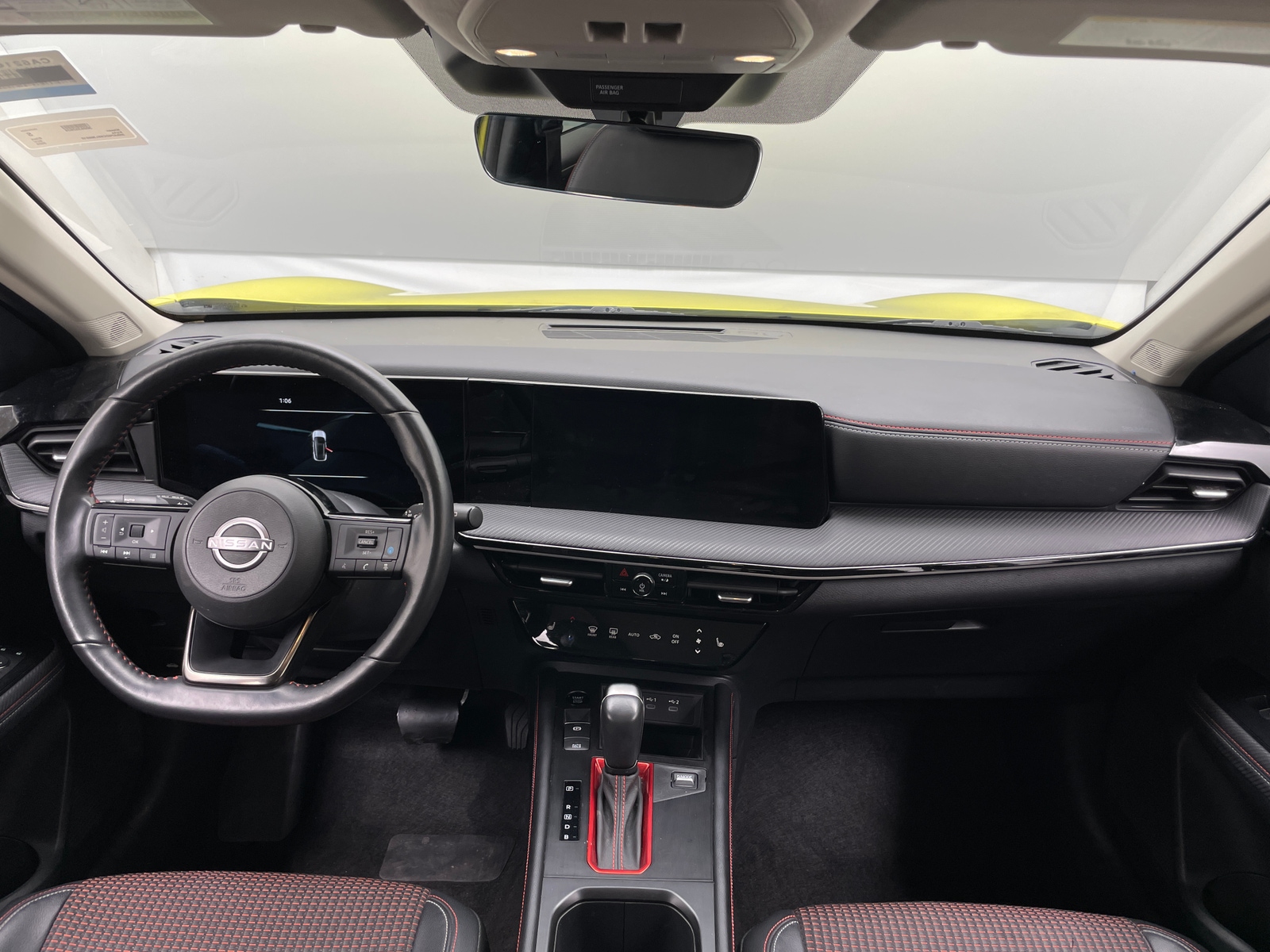 Thumbnail: 2025 Nissan Kicks - 2
