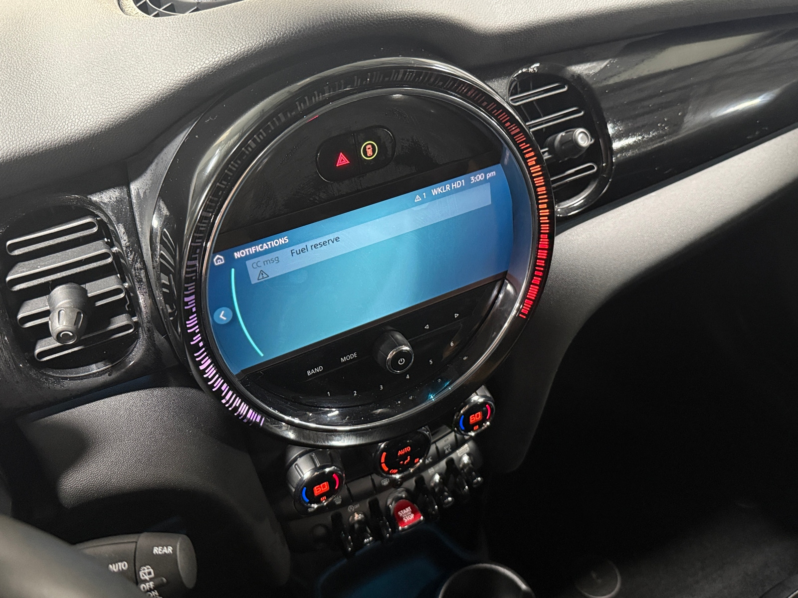 Thumbnail: 2022 MINI Cooper Hardtop - 3
