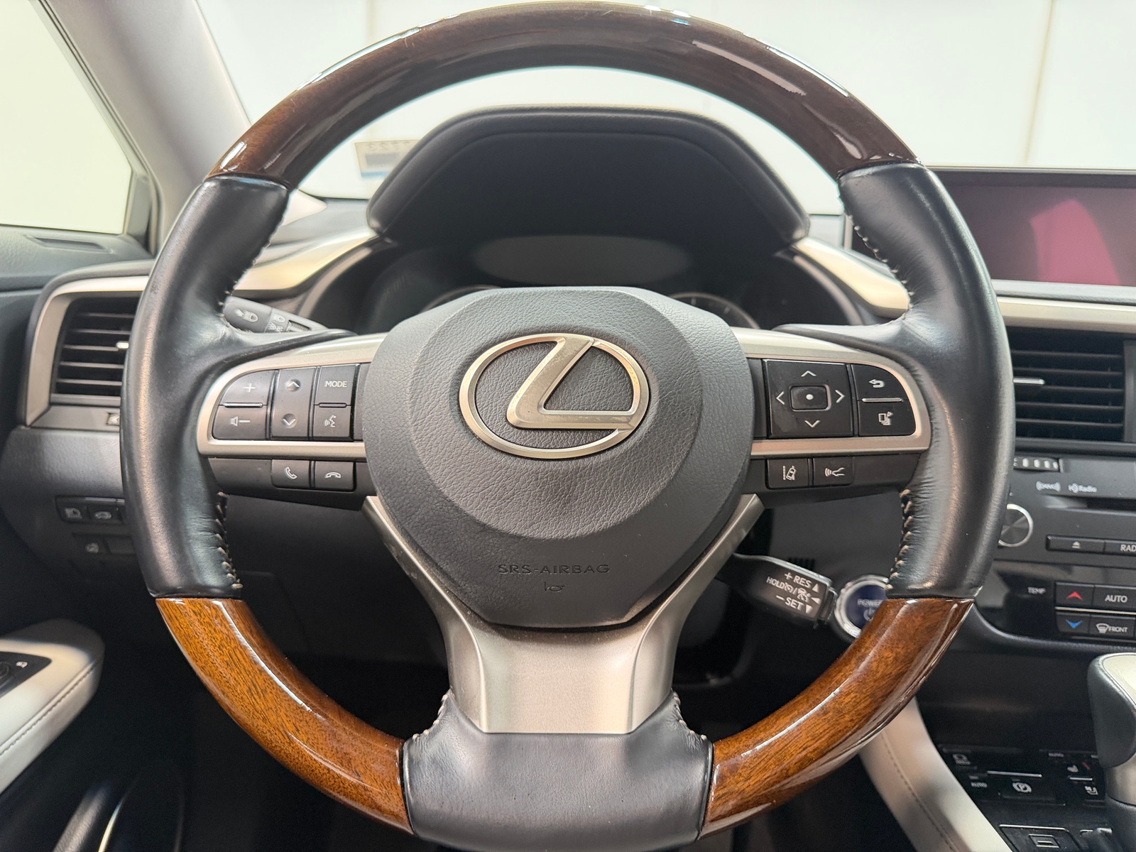 Thumbnail: 2018 Lexus RX - 4
