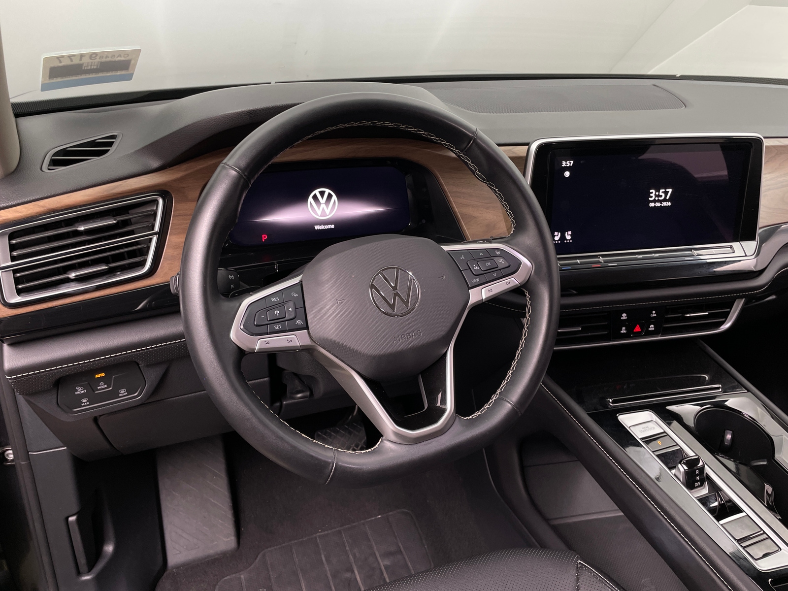 Thumbnail: 2025 Volkswagen Atlas - 4