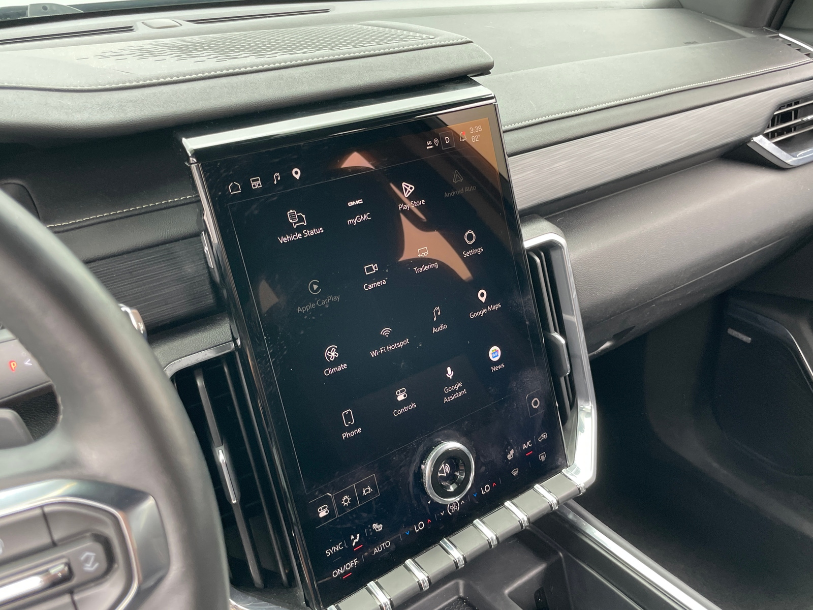 Thumbnail: 2025 GMC Acadia - 4