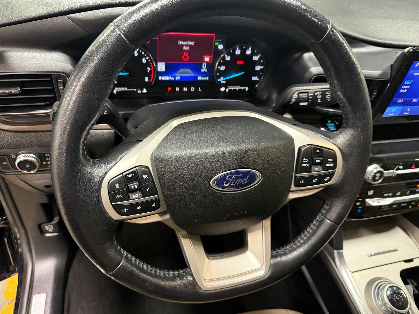 Thumbnail: 2021 Ford Explorer - 4