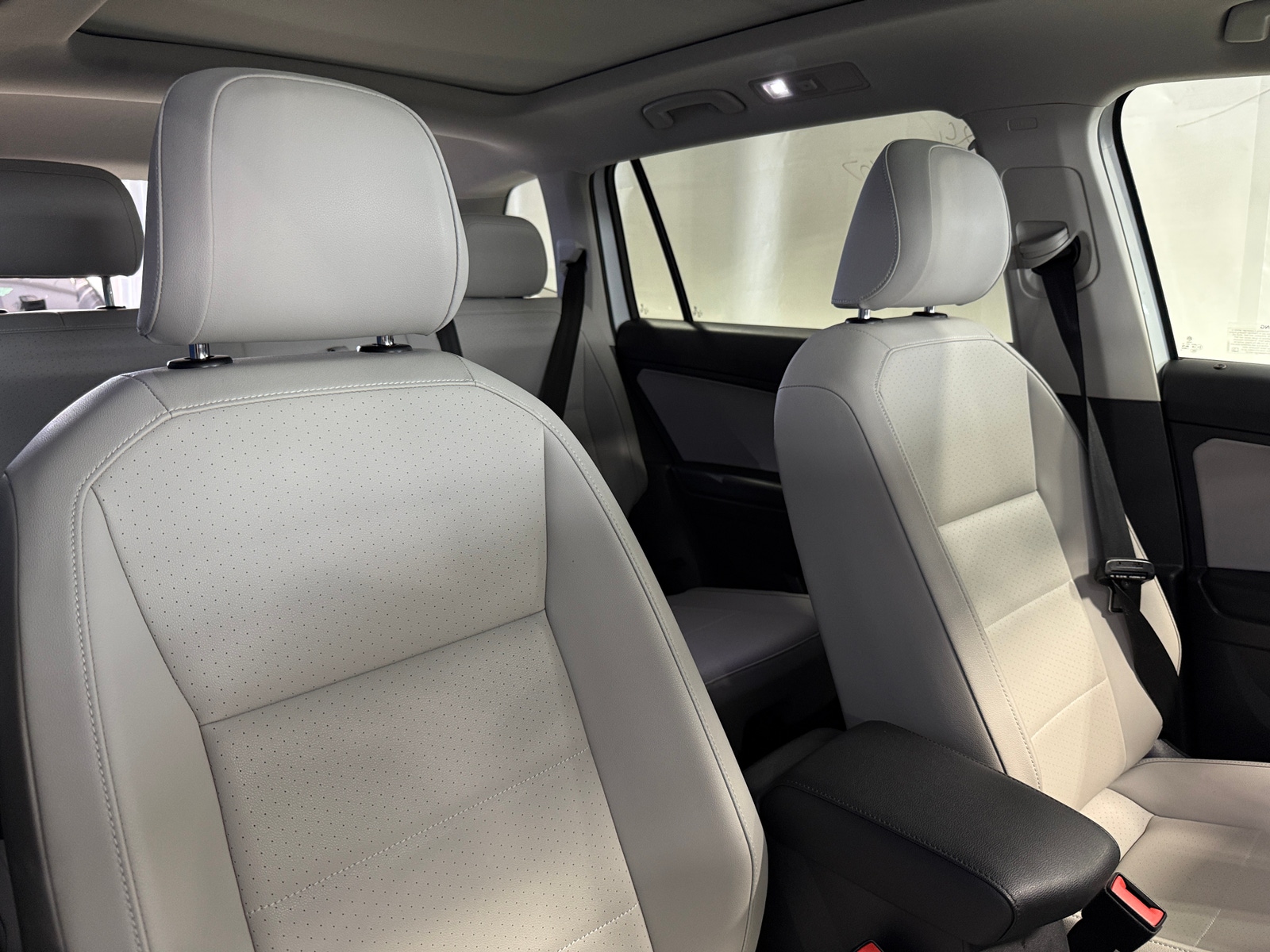 Thumbnail: 2019 Volkswagen Tiguan - 2