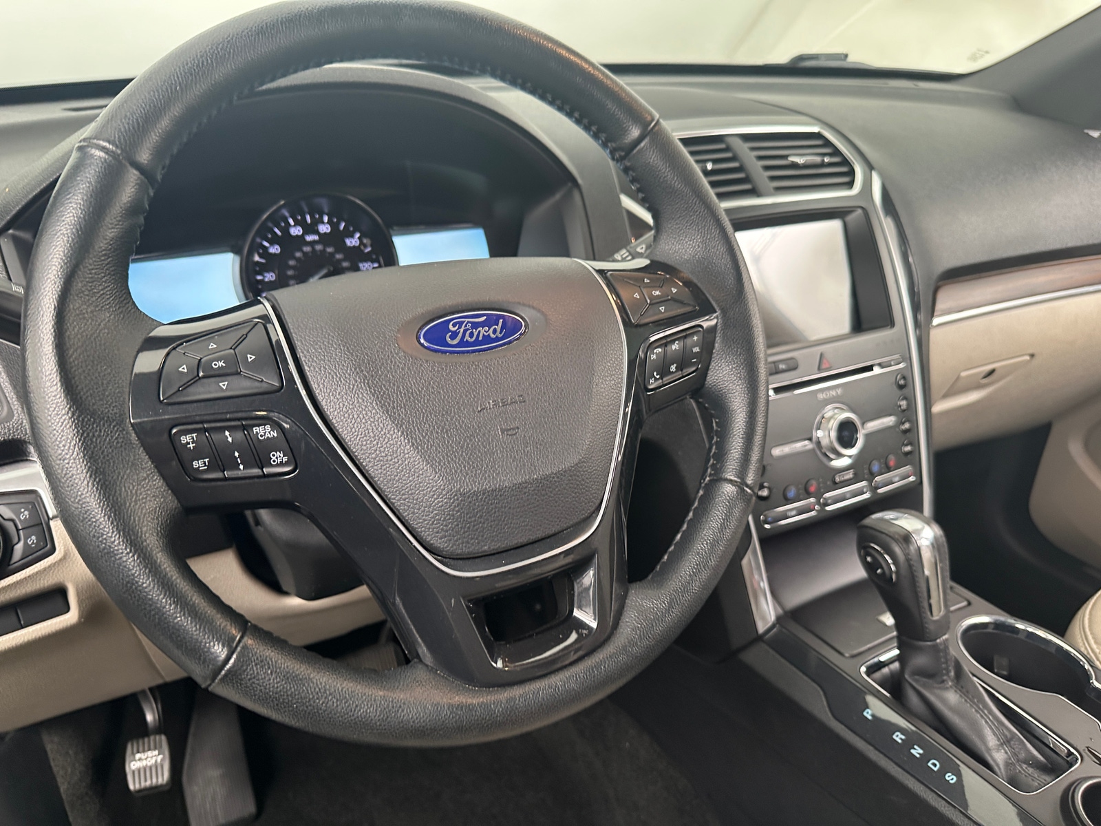 Thumbnail: 2018 Ford Explorer - 4