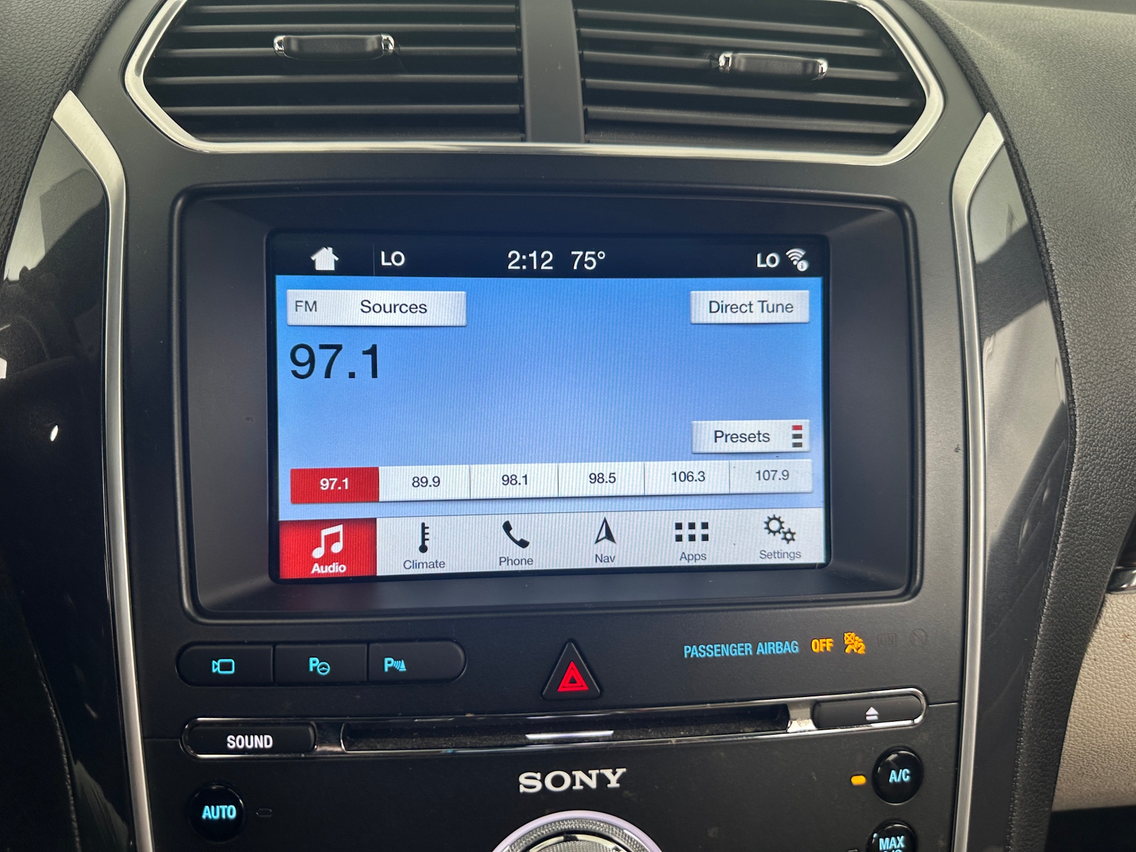 Thumbnail: 2018 Ford Explorer - 3