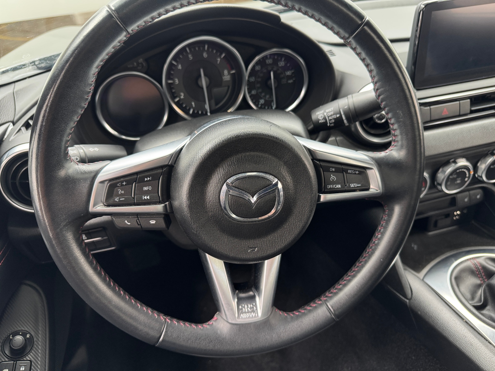 Thumbnail: 2019 Mazda MX-5 Miata - 3