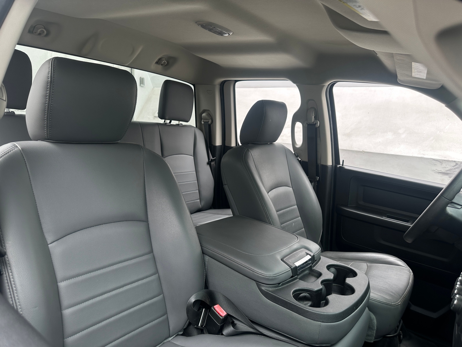Thumbnail: 2019 RAM 1500 Classic - 2