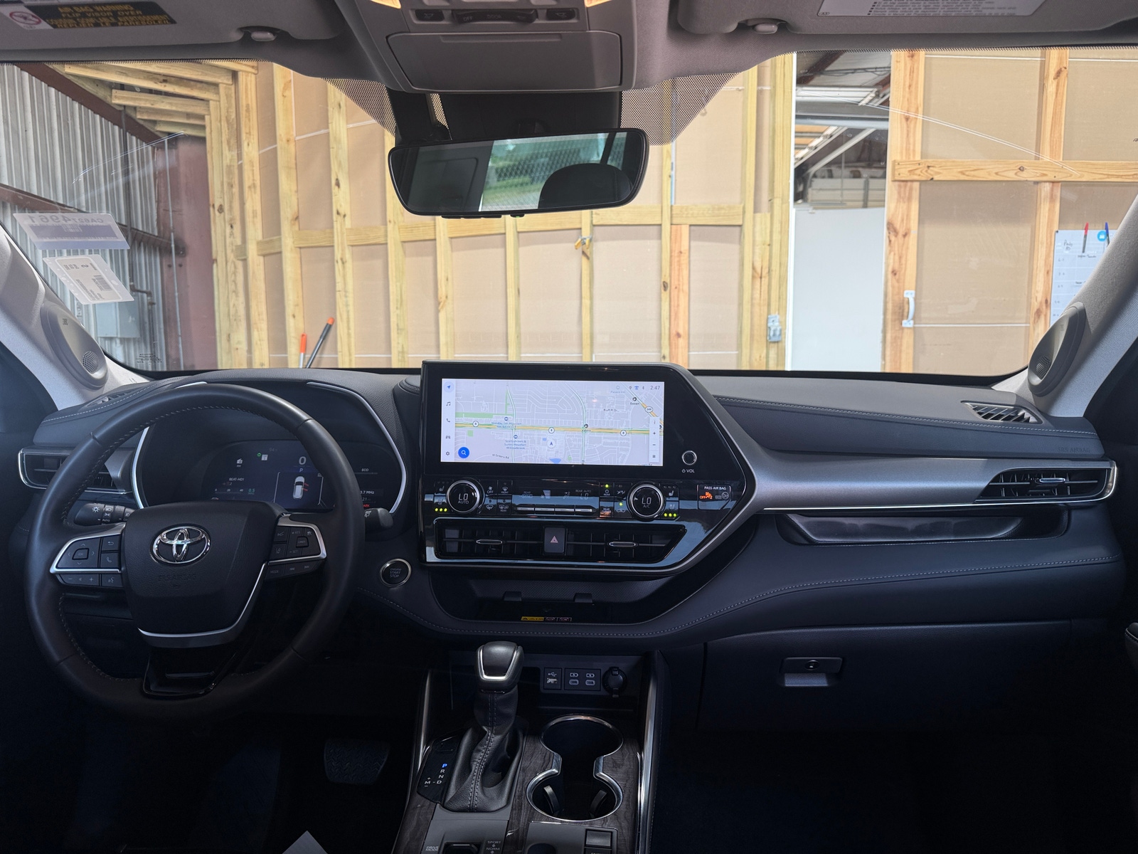 Thumbnail: 2025 Toyota Highlander - 2