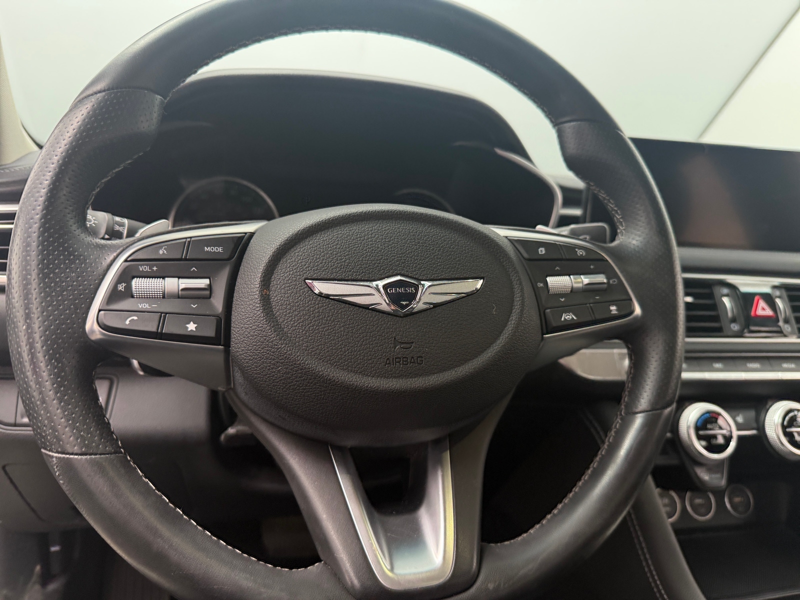 Thumbnail: 2023 Genesis G70 - 4