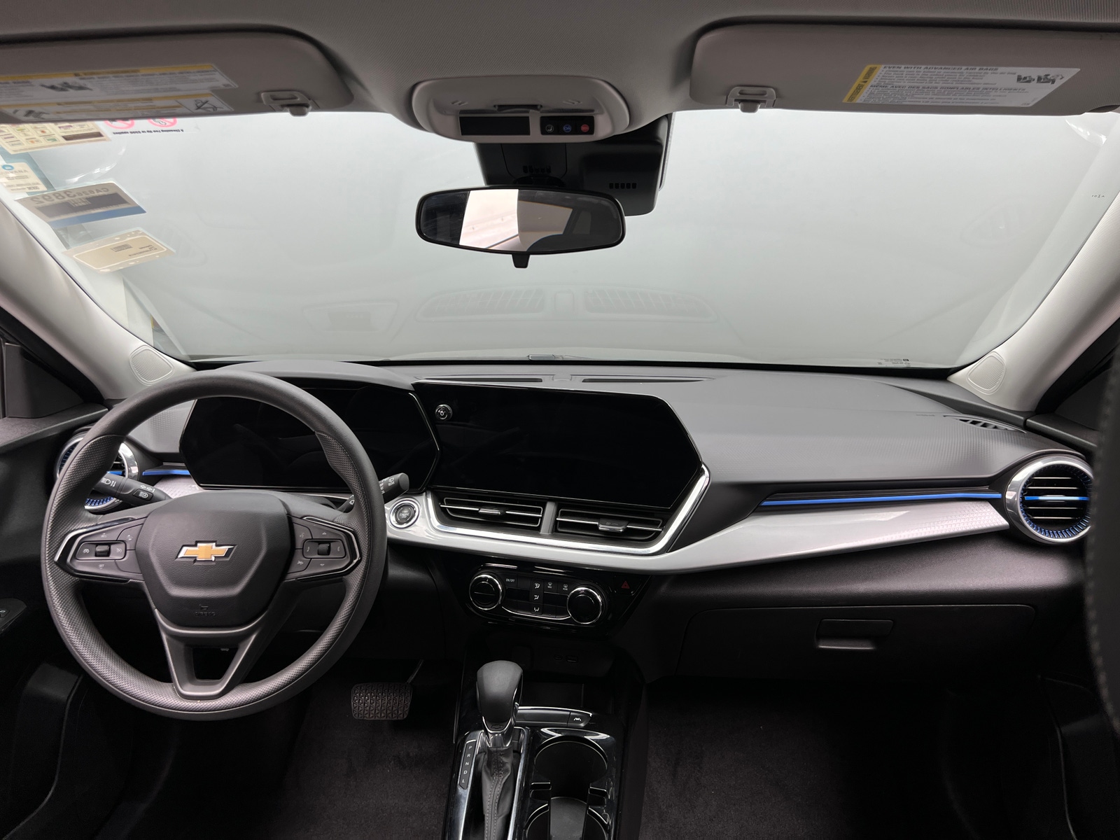 Thumbnail: 2025 Chevrolet Trax - 2