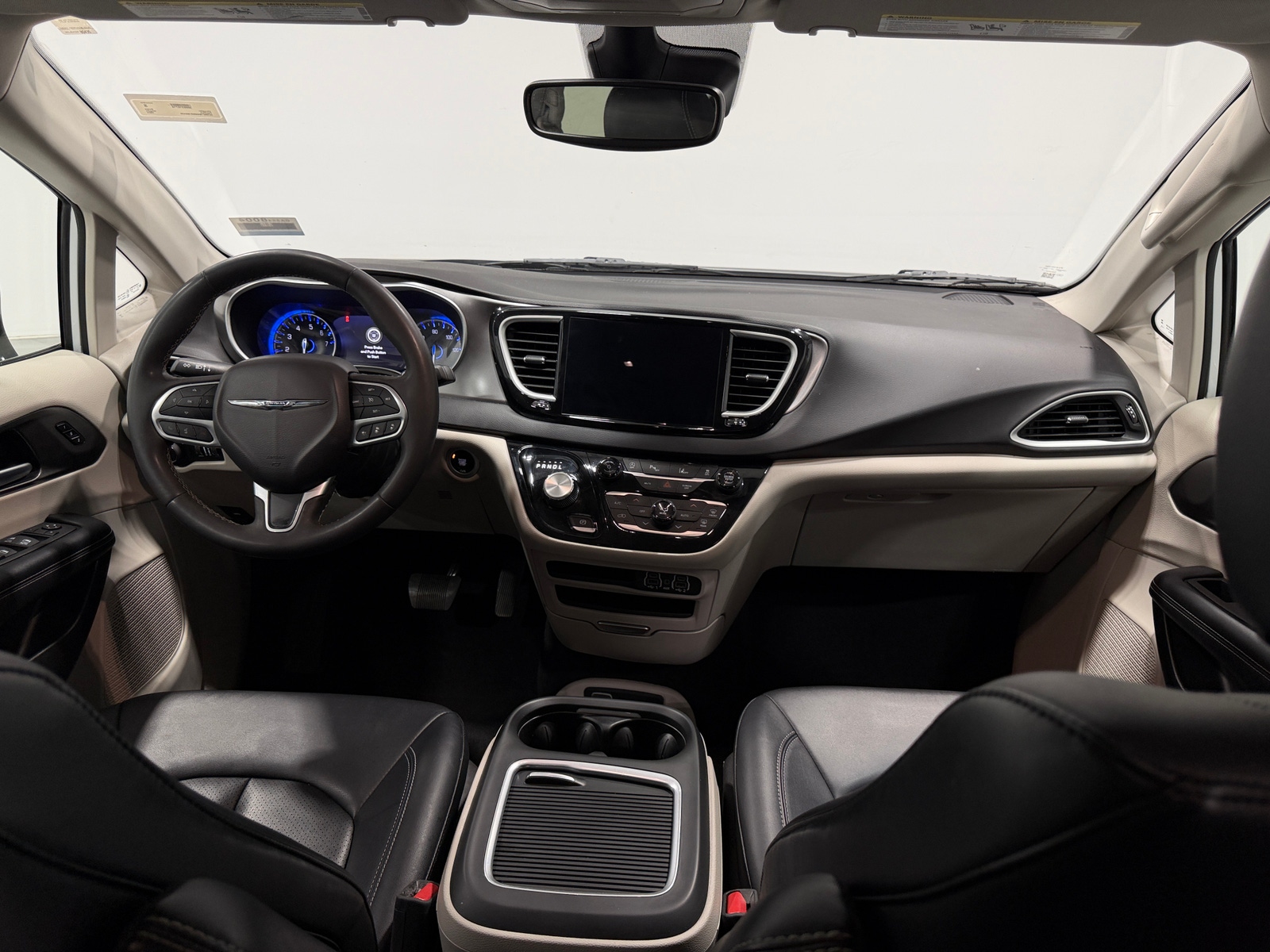 Thumbnail: 2024 Chrysler Pacifica - 2