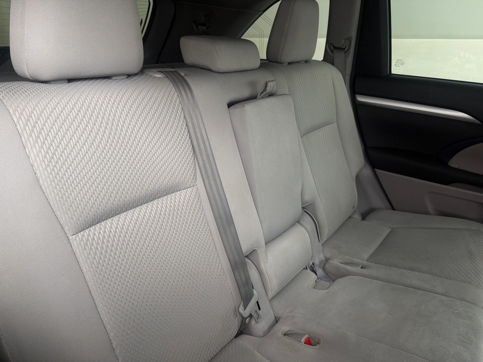 Thumbnail: 2016 Toyota Highlander - 6