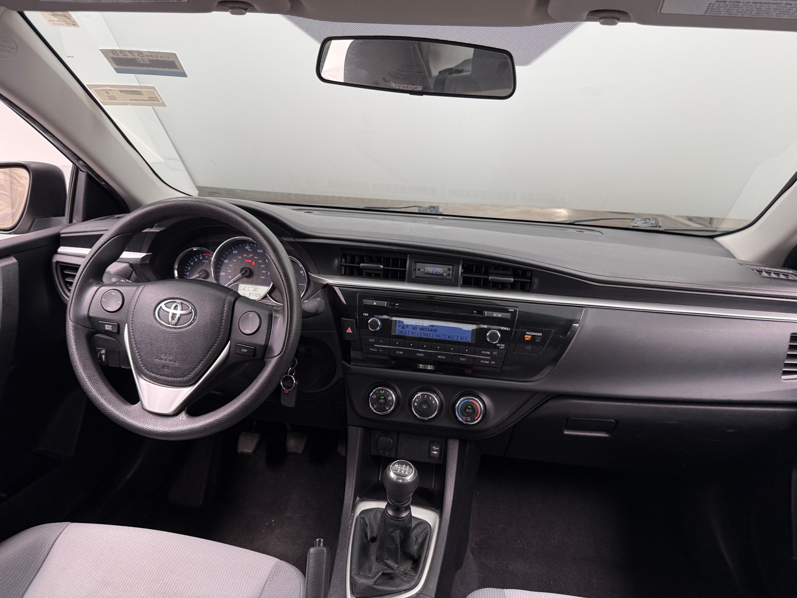 Thumbnail: 2015 Toyota Corolla - 3