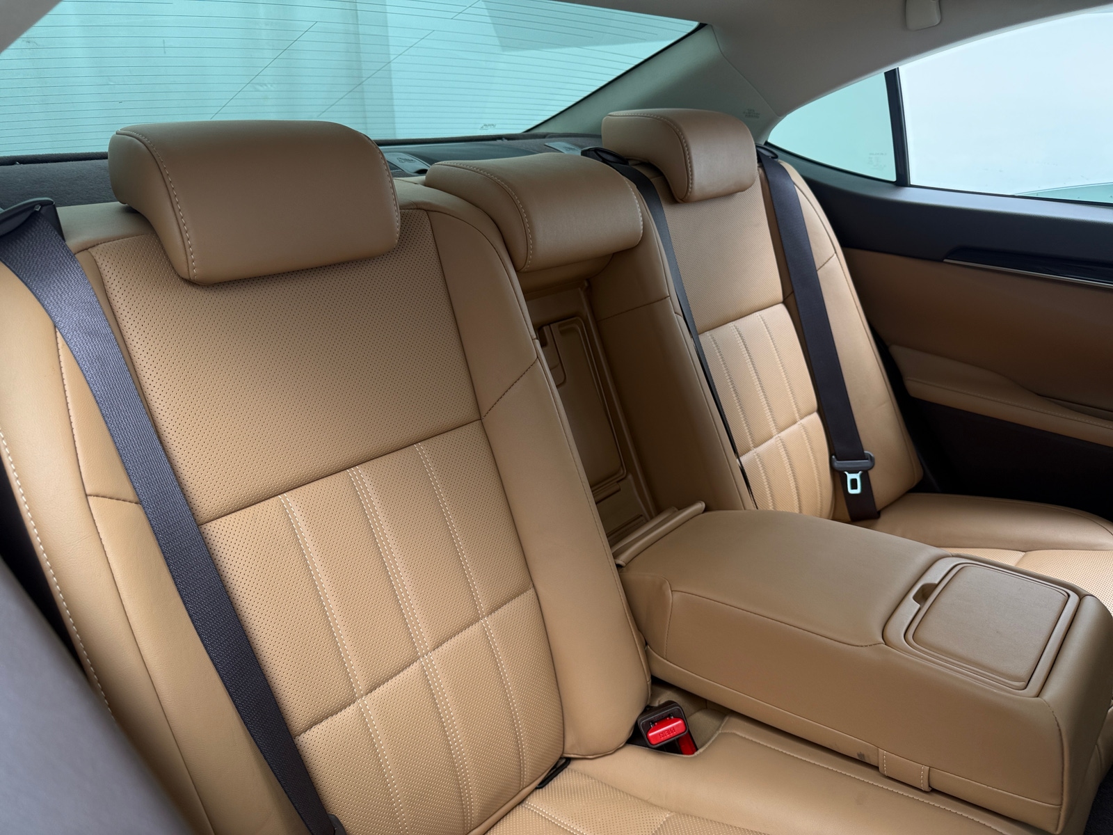 Thumbnail: 2018 Lexus ES - 5