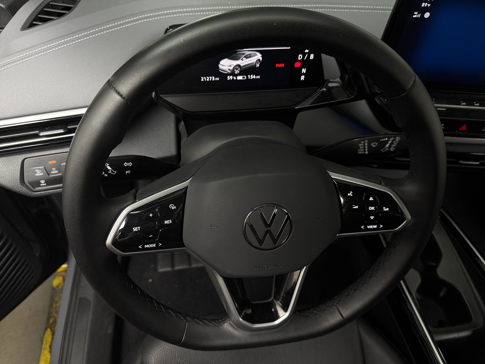 Thumbnail: 2023 Volkswagen ID.4 - 4