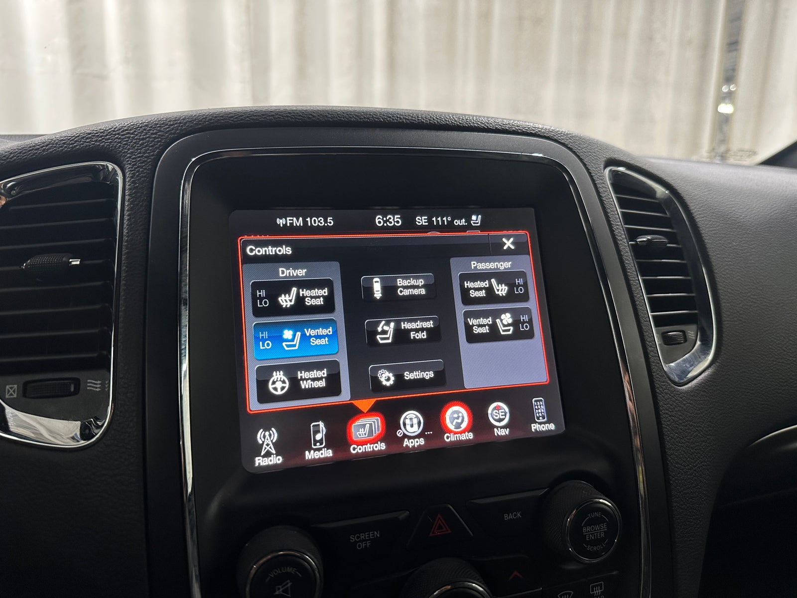 Thumbnail: 2017 Dodge Durango - 3
