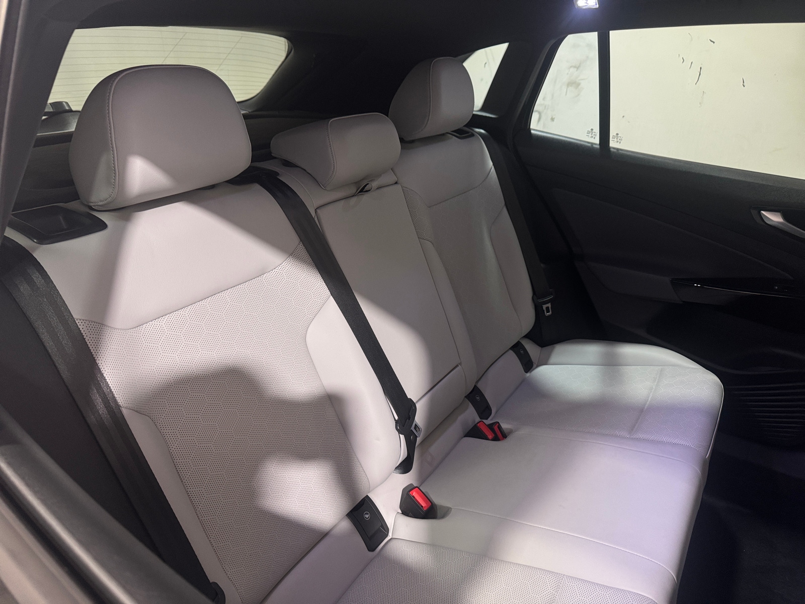 Thumbnail: 2021 Volkswagen ID.4 - 5