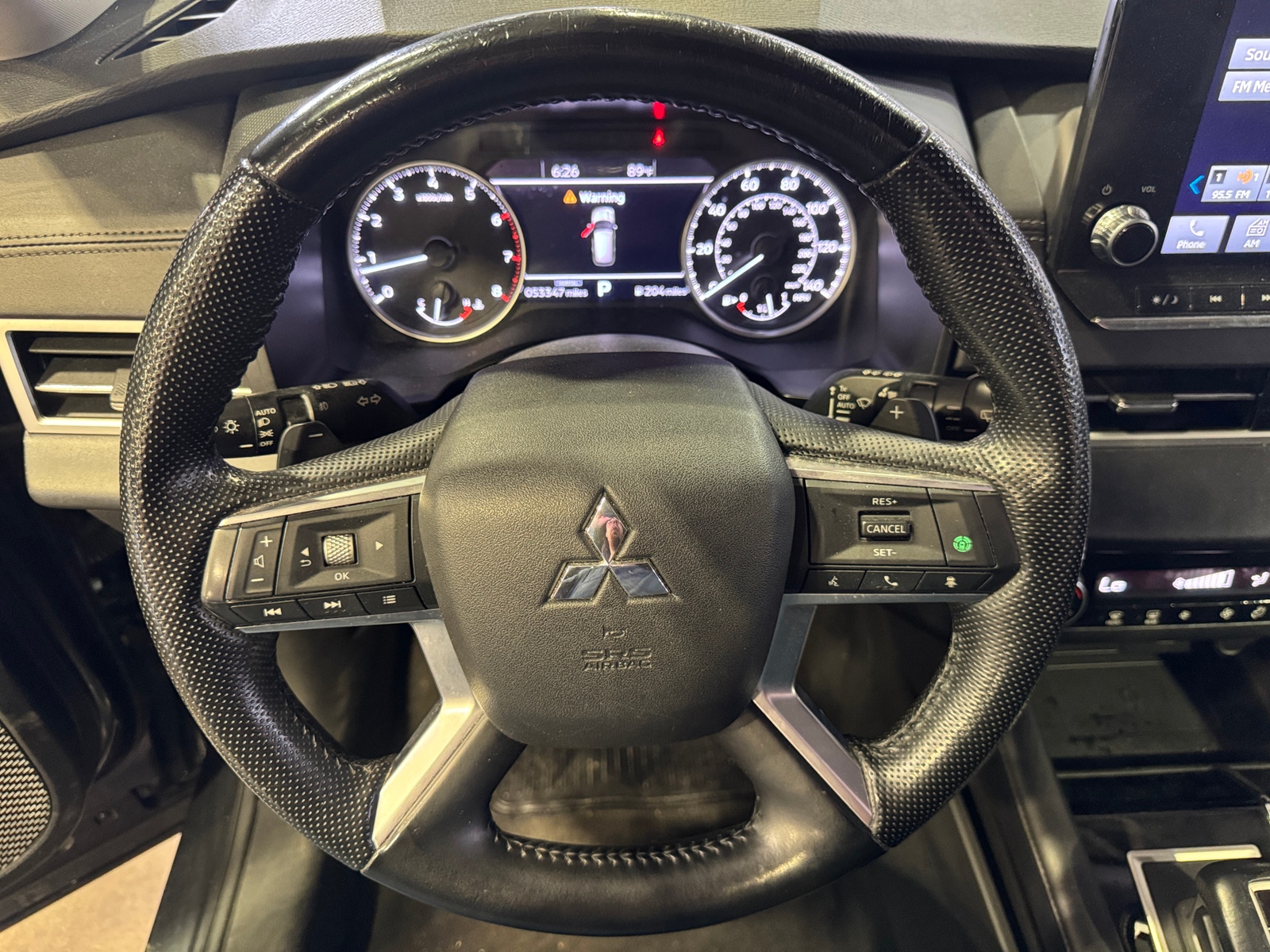 Thumbnail: 2024 Mitsubishi Outlander - 4