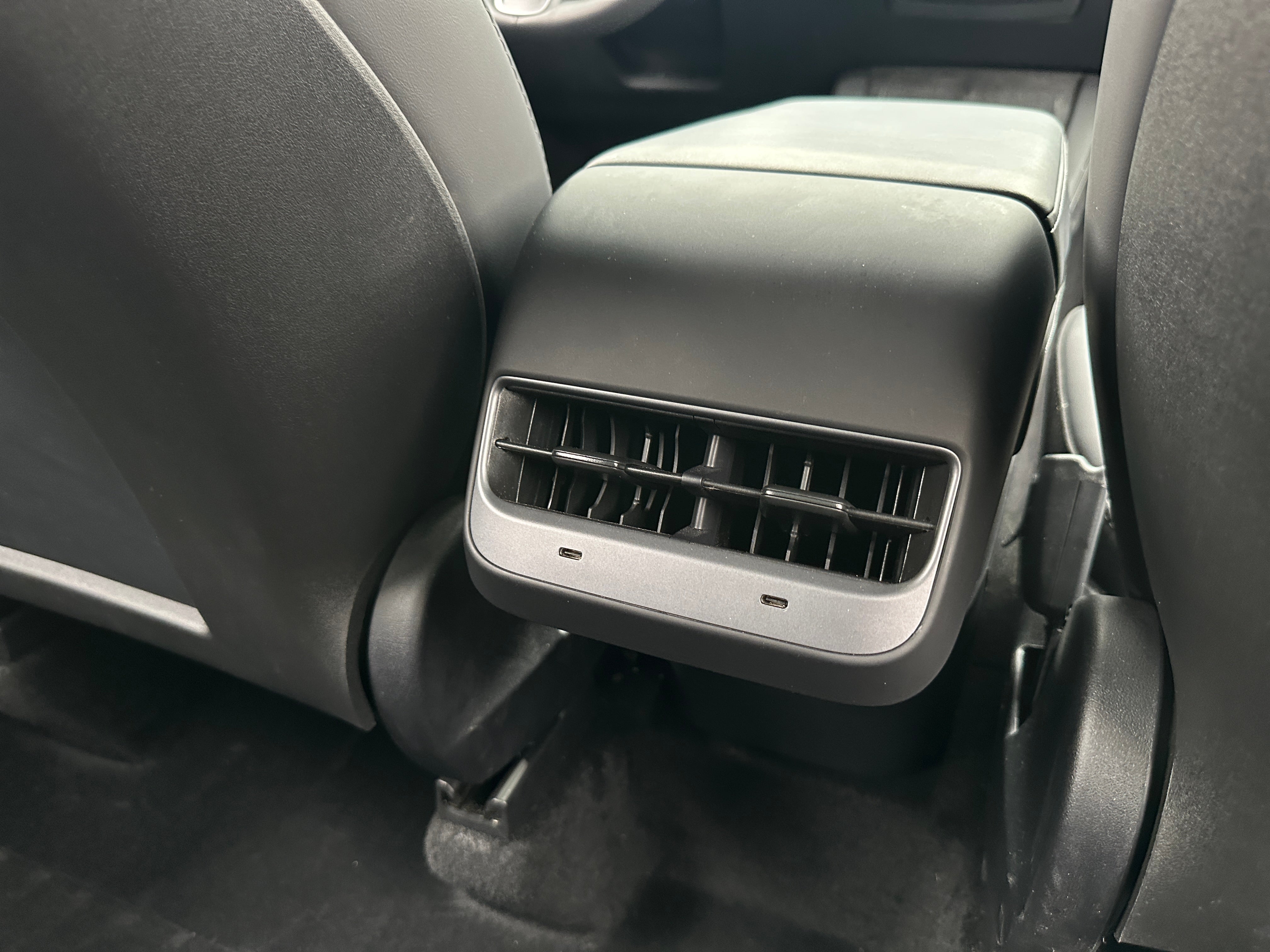 Used 2025 Tesla Model Y Long Range with VIN 7SAYGAEEXSF290392 for sale in Auburn, WA