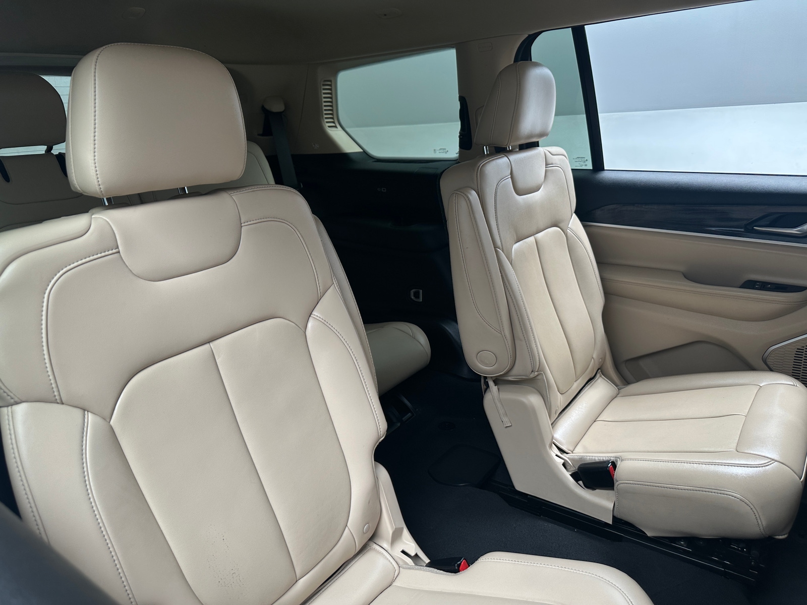 Thumbnail: 2022 Jeep Grand Cherokee L - 5