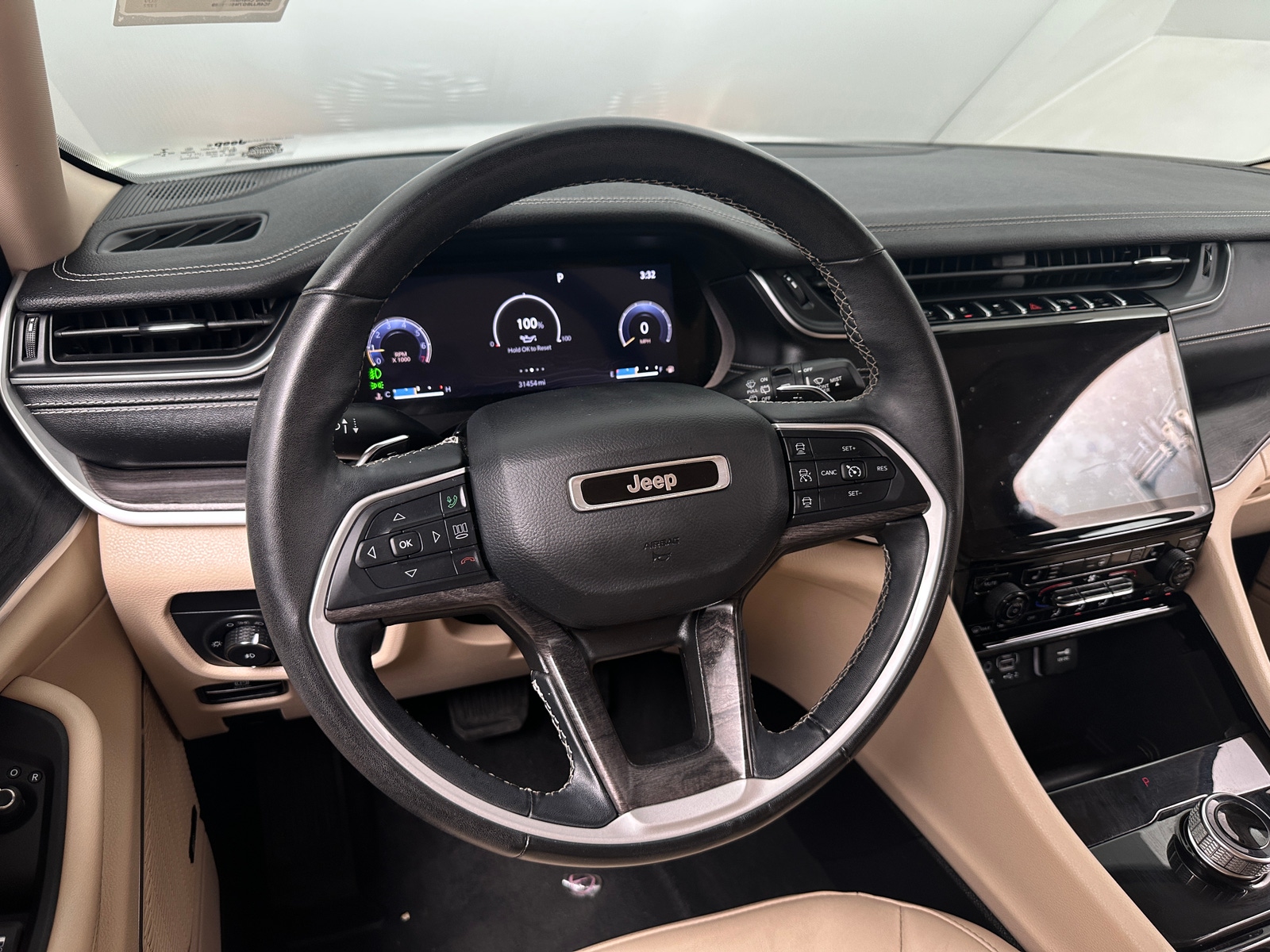 Thumbnail: 2022 Jeep Grand Cherokee L - 4