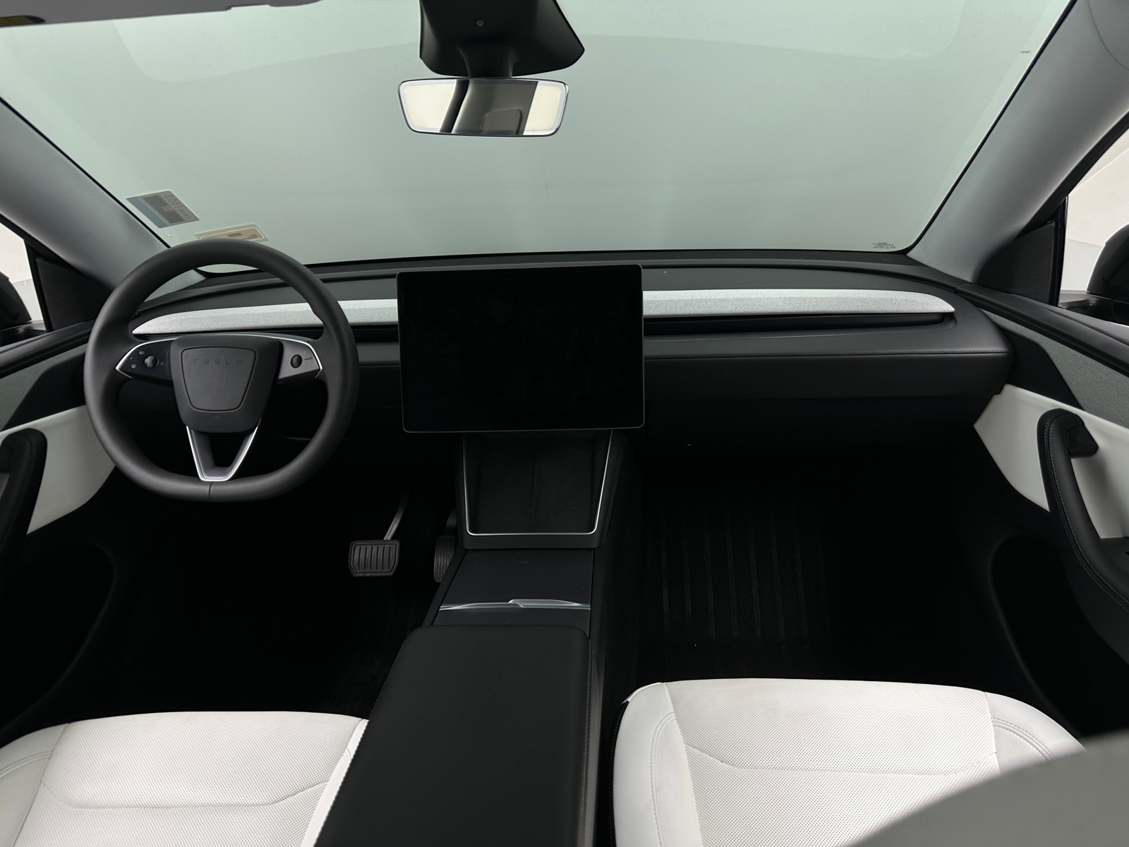 Thumbnail: 2026 Tesla Model Y - 2