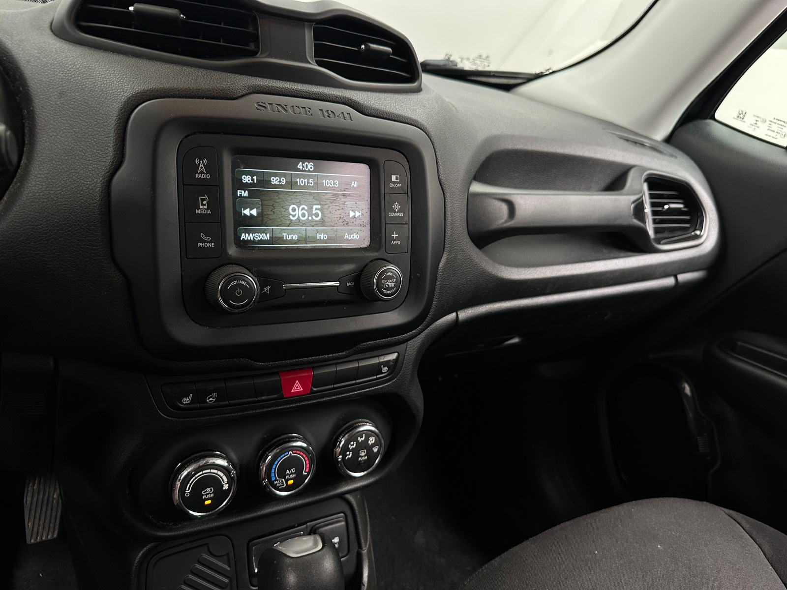 Thumbnail: 2017 Jeep Renegade - 4