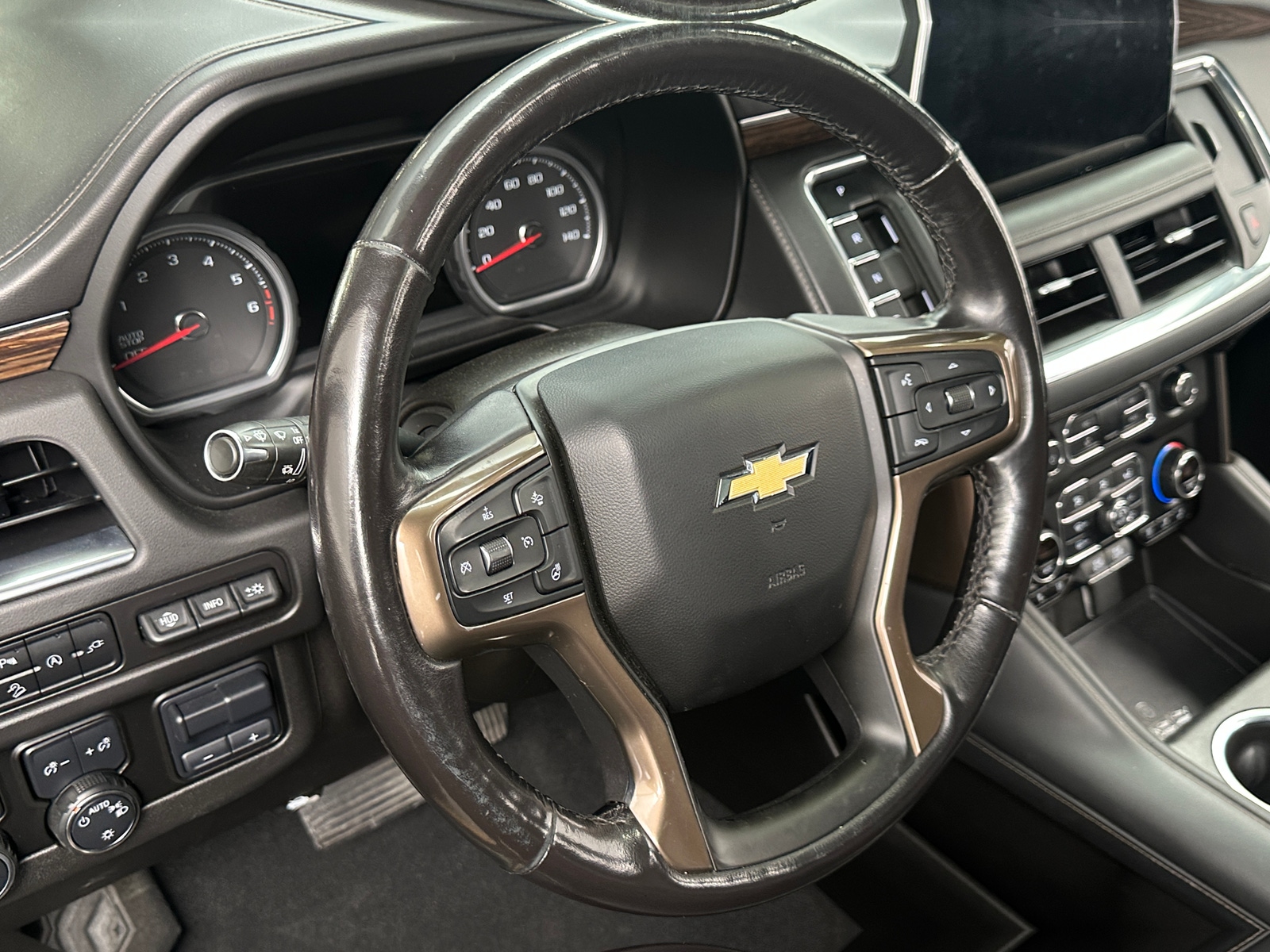 Thumbnail: 2021 Chevrolet Tahoe - 4
