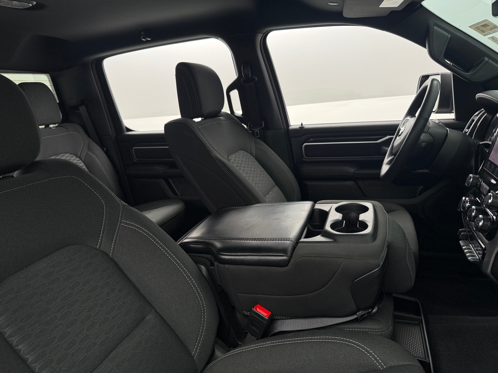 Thumbnail: 2025 RAM 1500 - 2