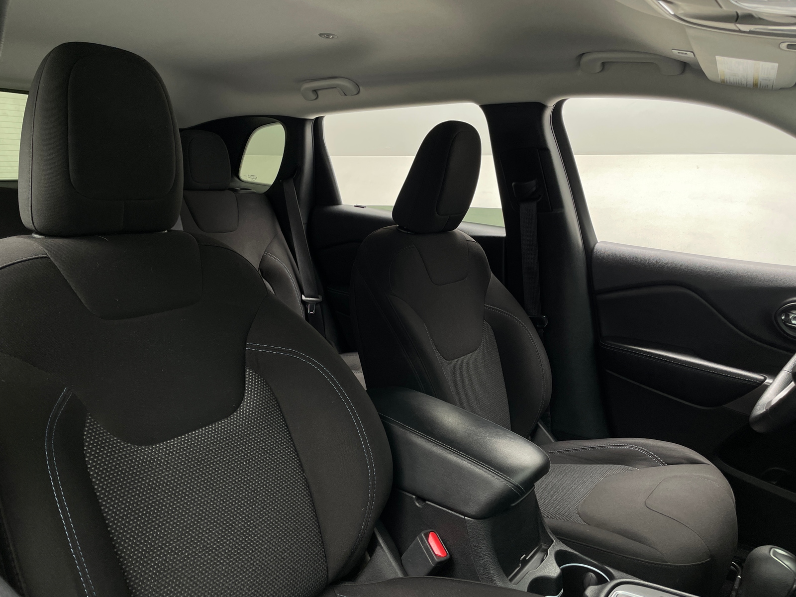 Thumbnail: 2019 Jeep Cherokee - 2