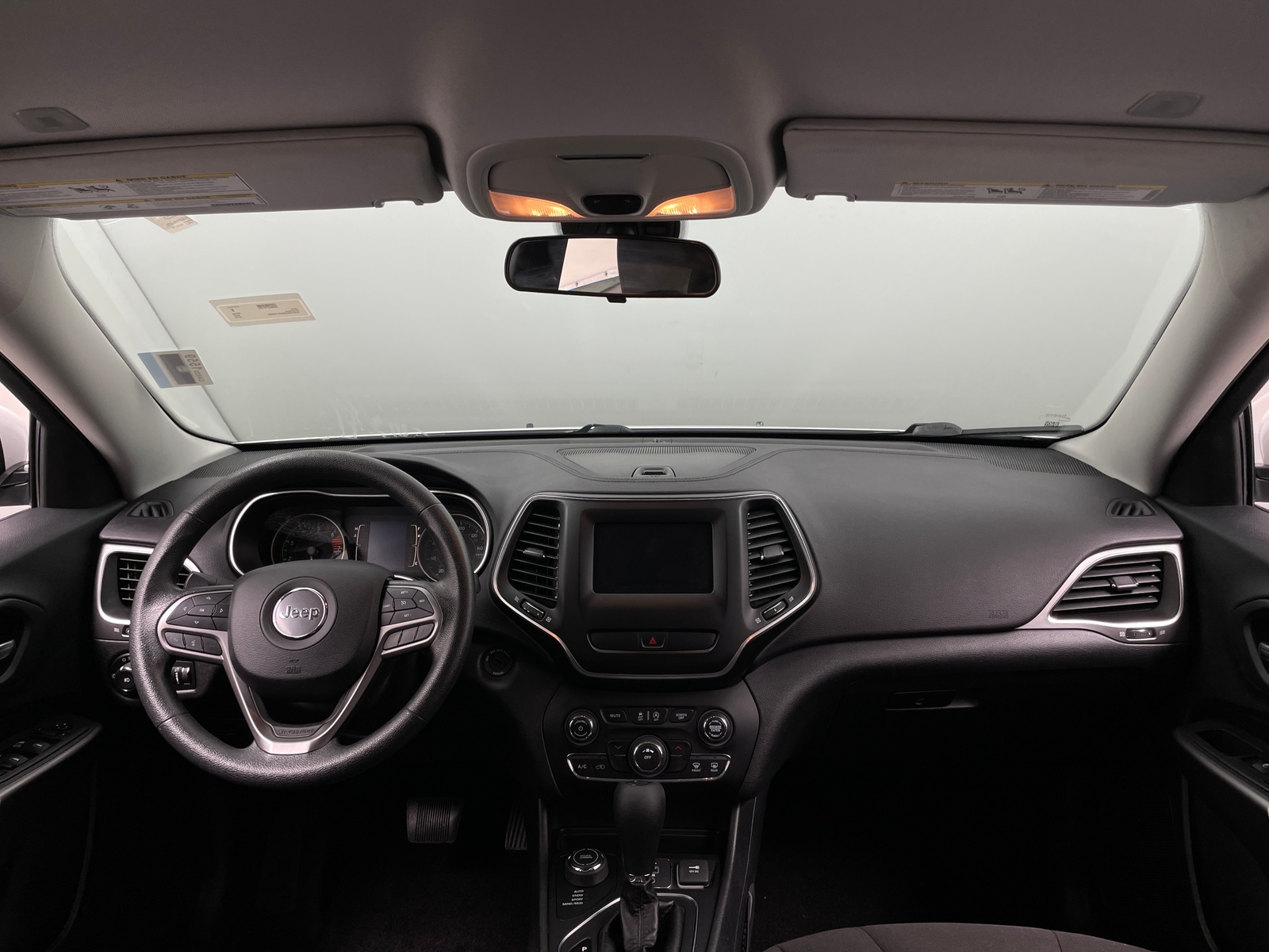 Thumbnail: 2019 Jeep Cherokee - 3