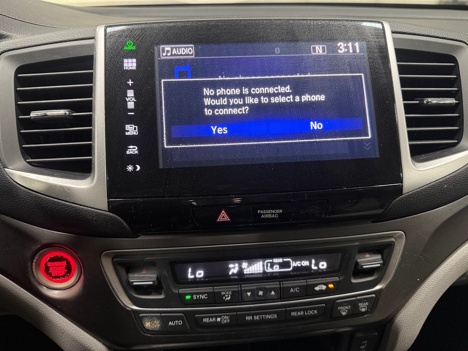 Thumbnail: 2016 Honda Pilot - 3