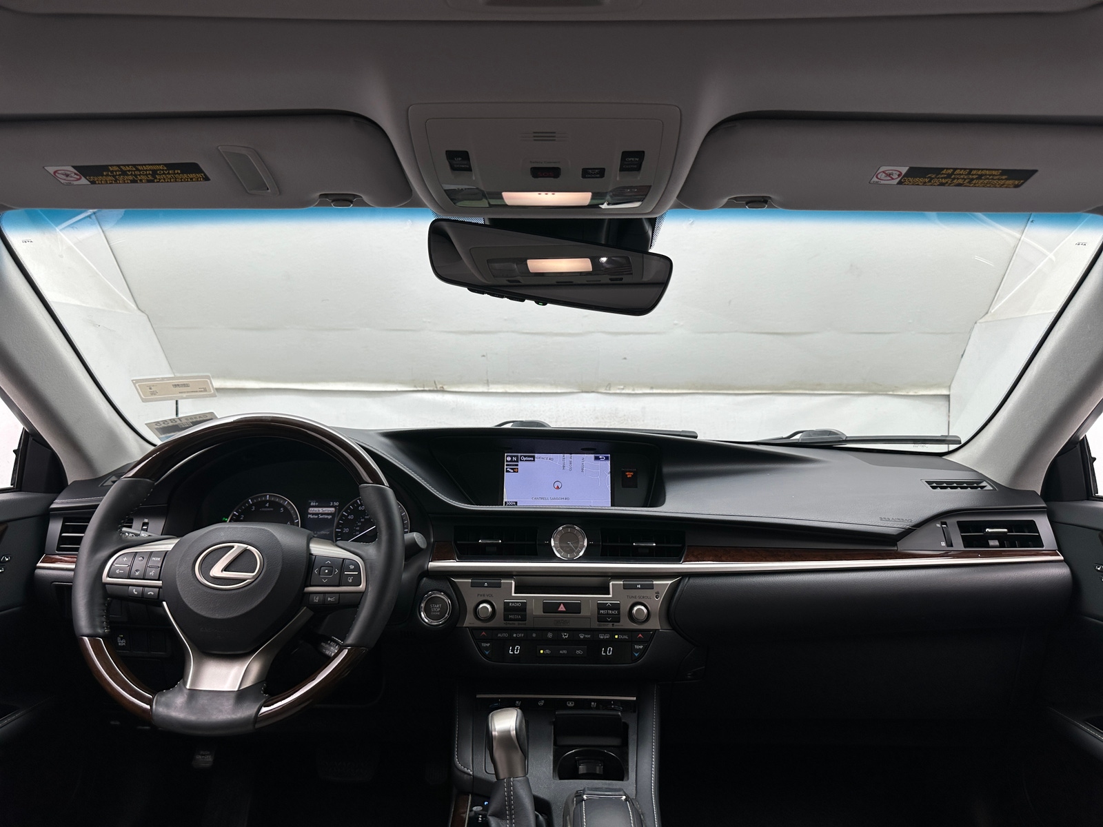 Thumbnail: 2016 Lexus ES - 2